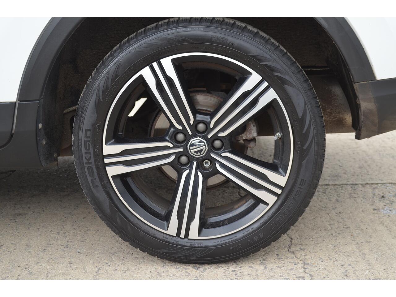 MG ZS view 36