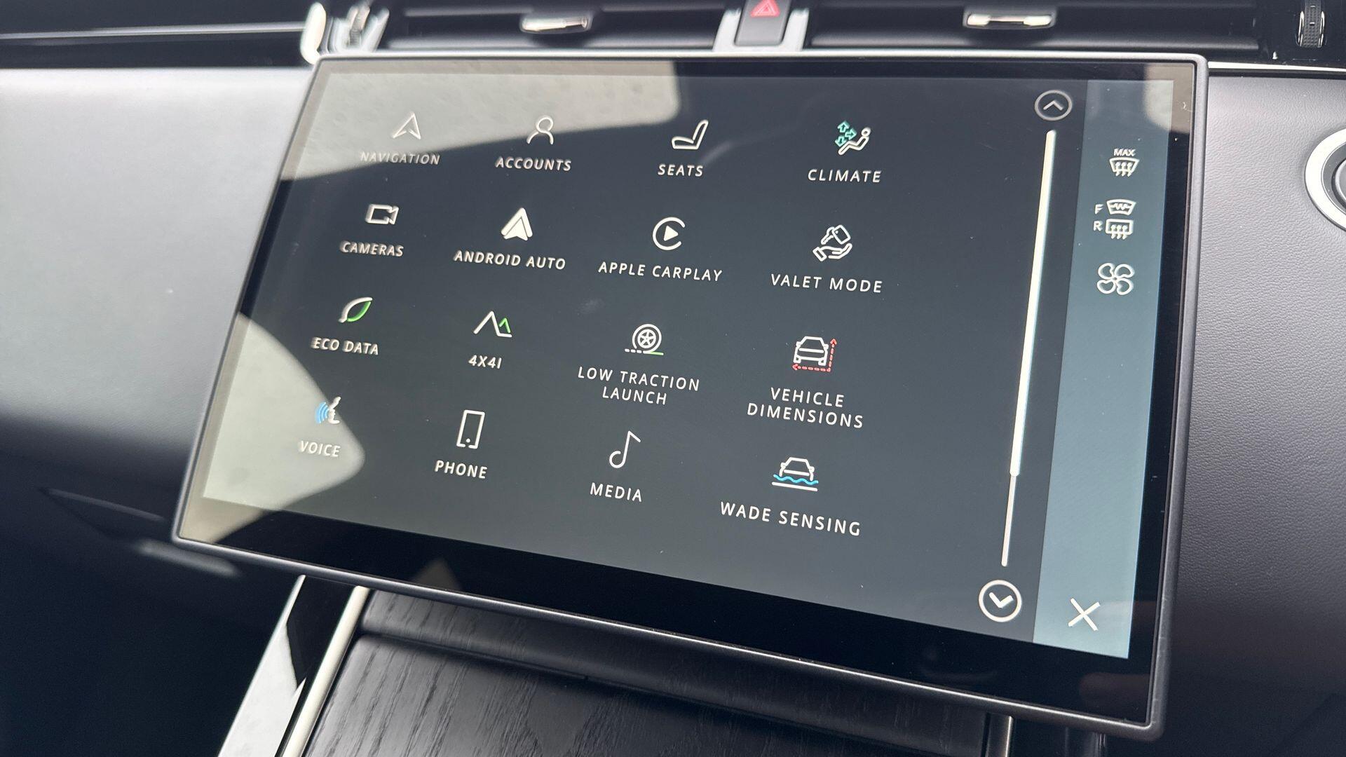 Land Rover Range Rover Evoque view 29