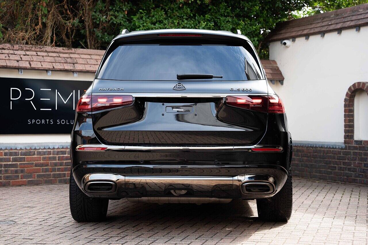 Mercedes-Benz GLS view 4