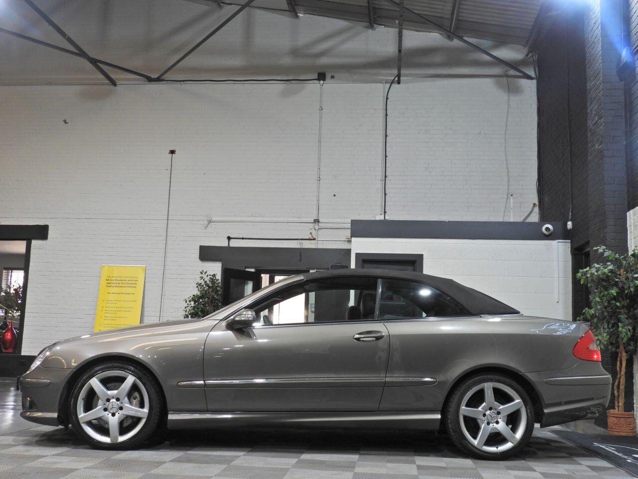 Mercedes-Benz CLK view 18
