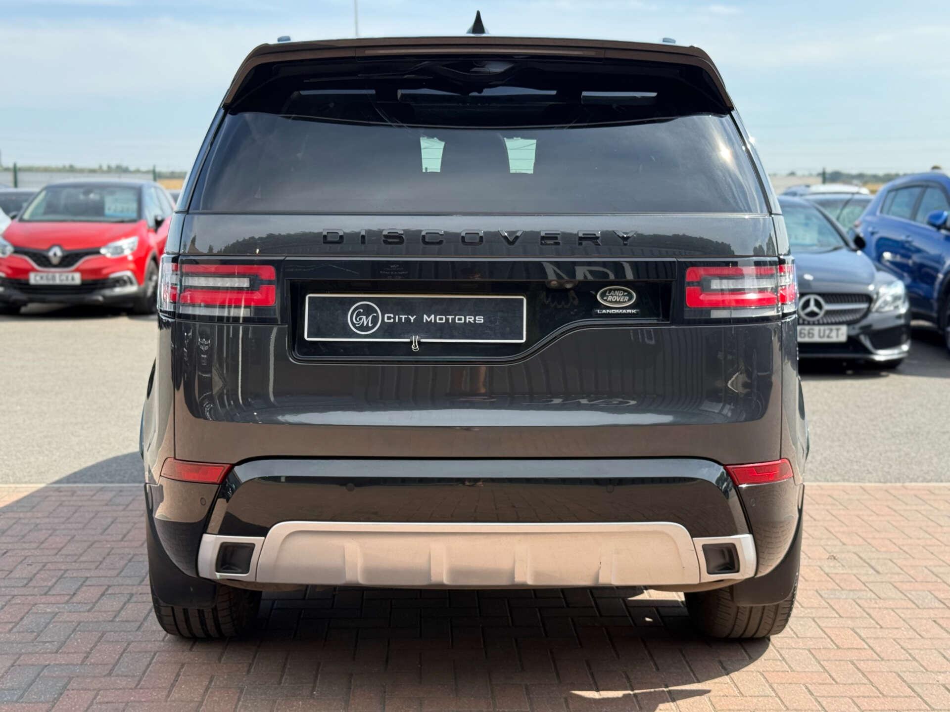 Land Rover Discovery view 26