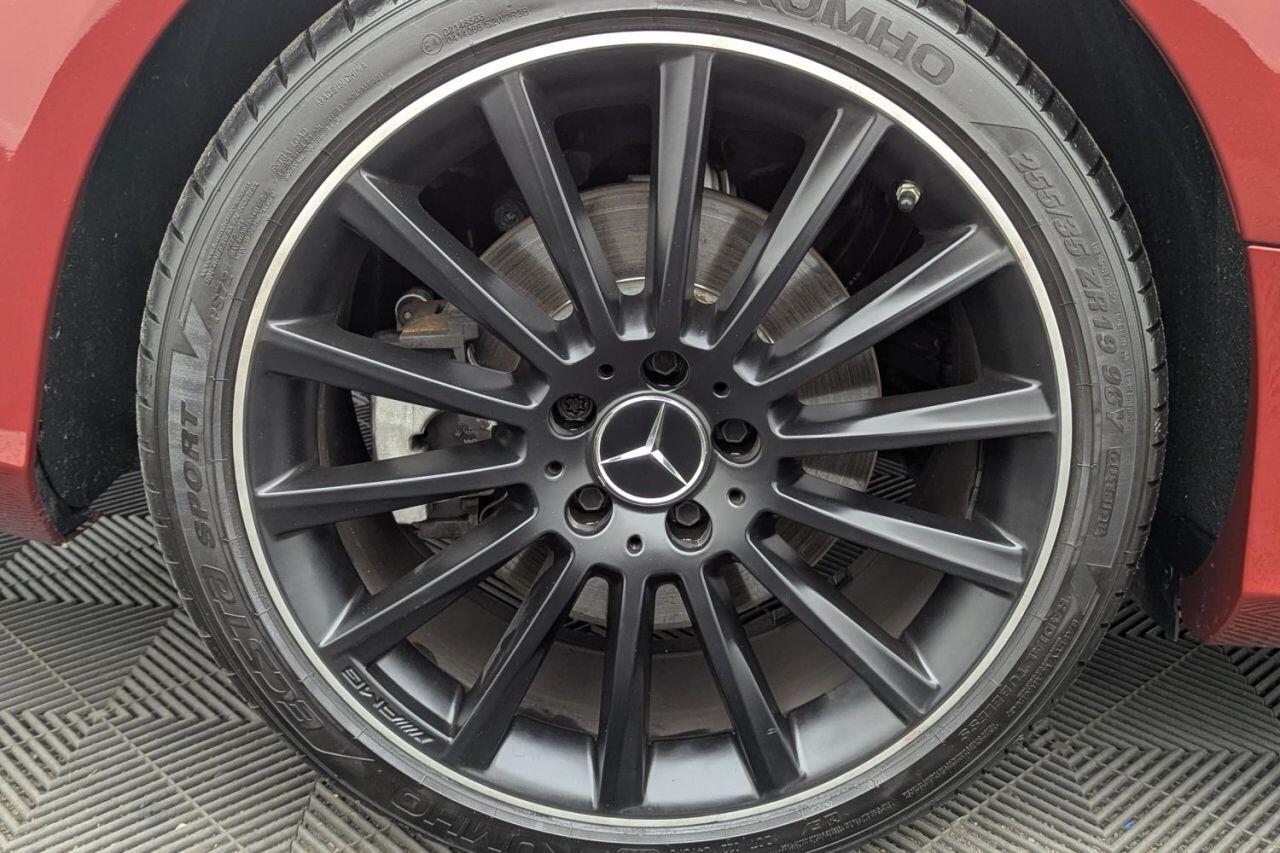 Mercedes-Benz C-Class view 59