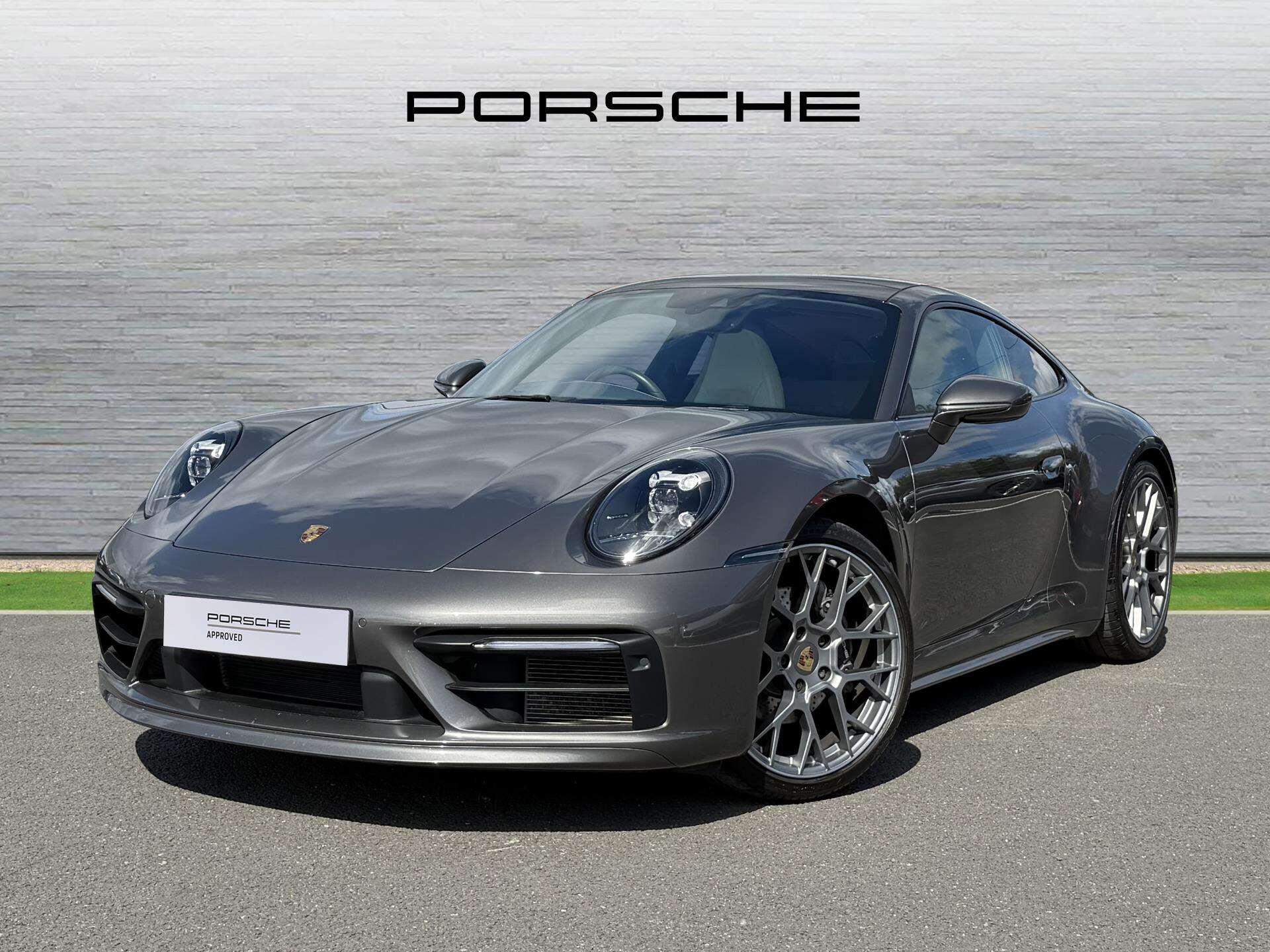 Porsche 911 view 2