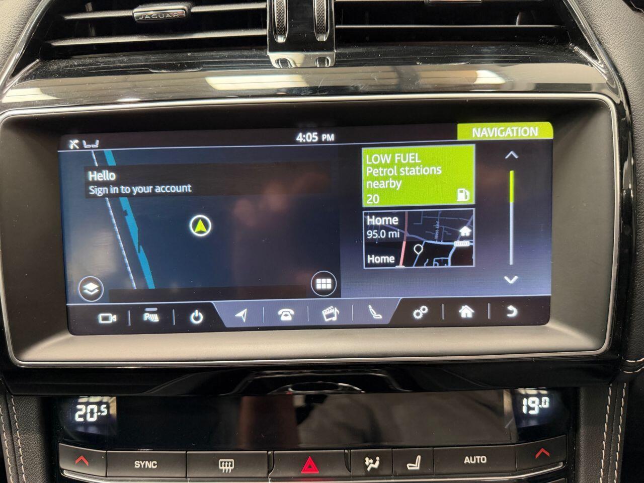Jaguar F-Pace view 35