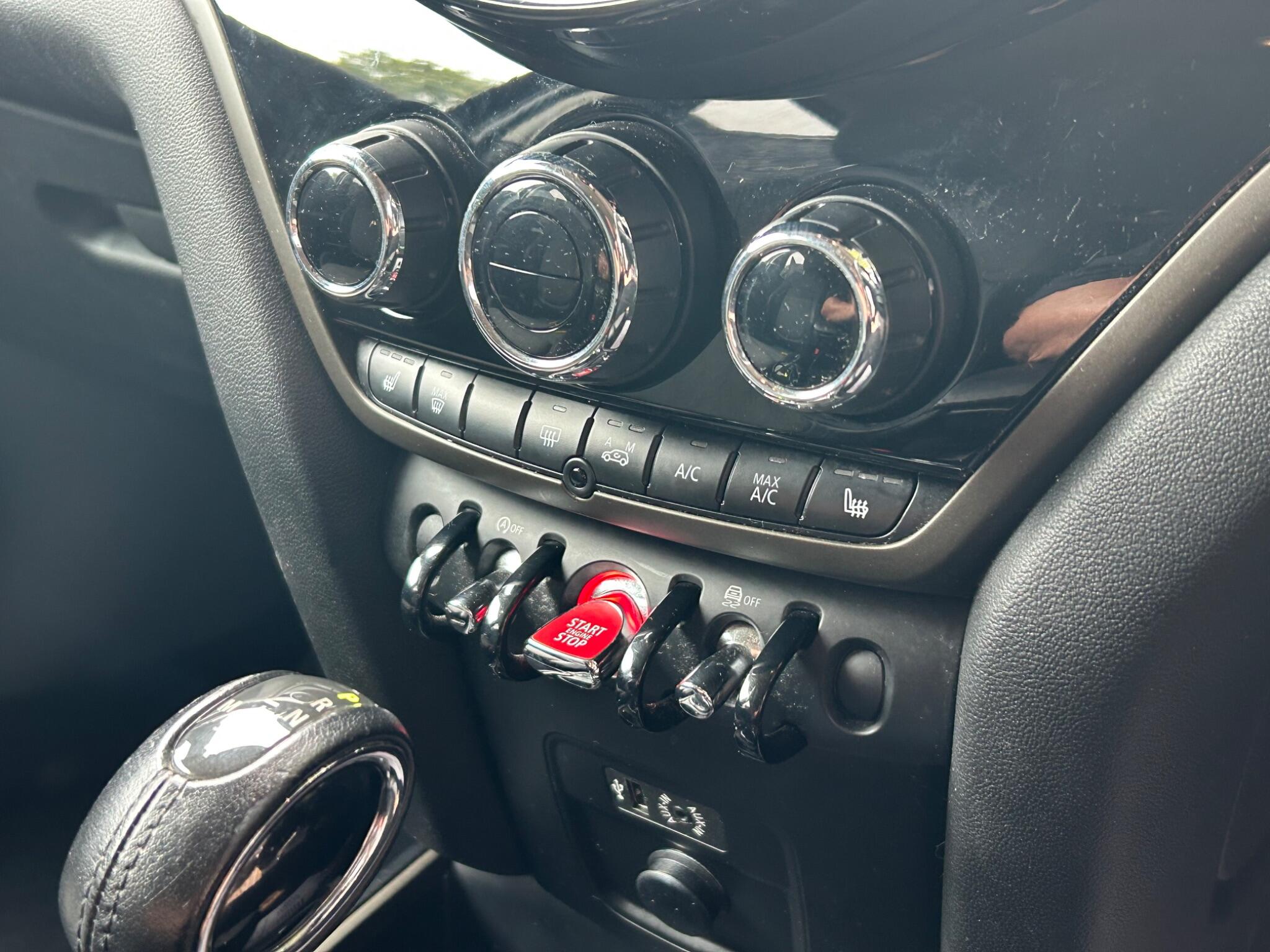 Mini Countryman view 23