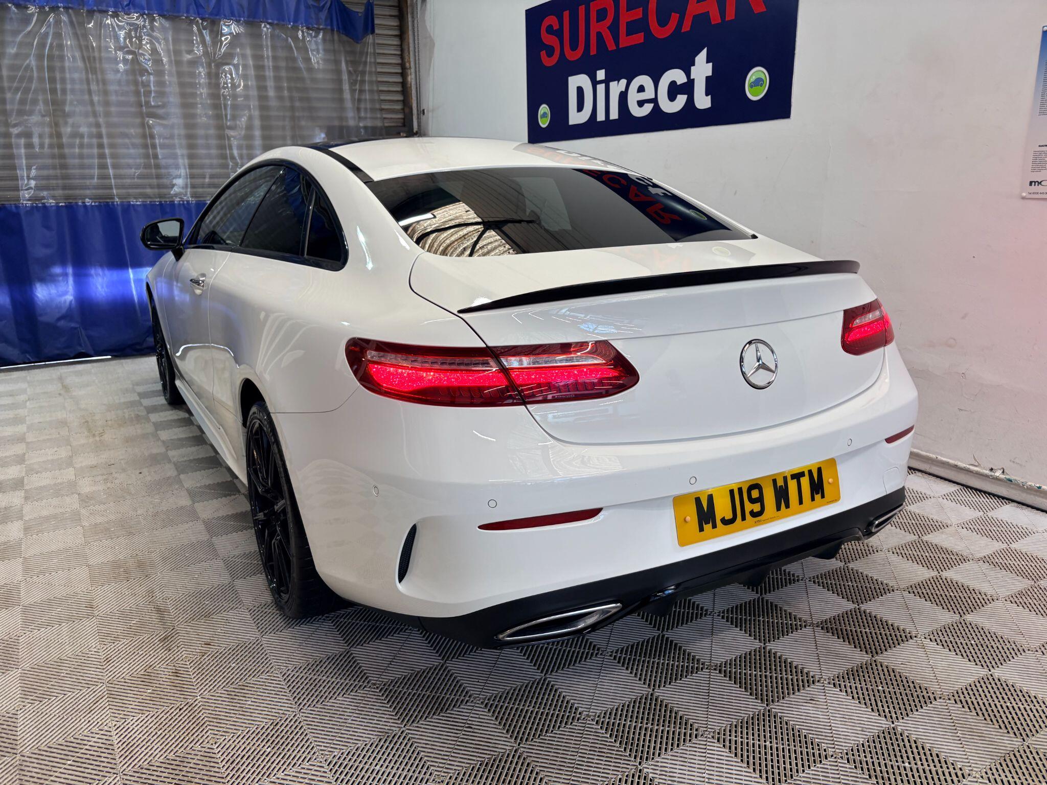 Mercedes-Benz E-Class view 22