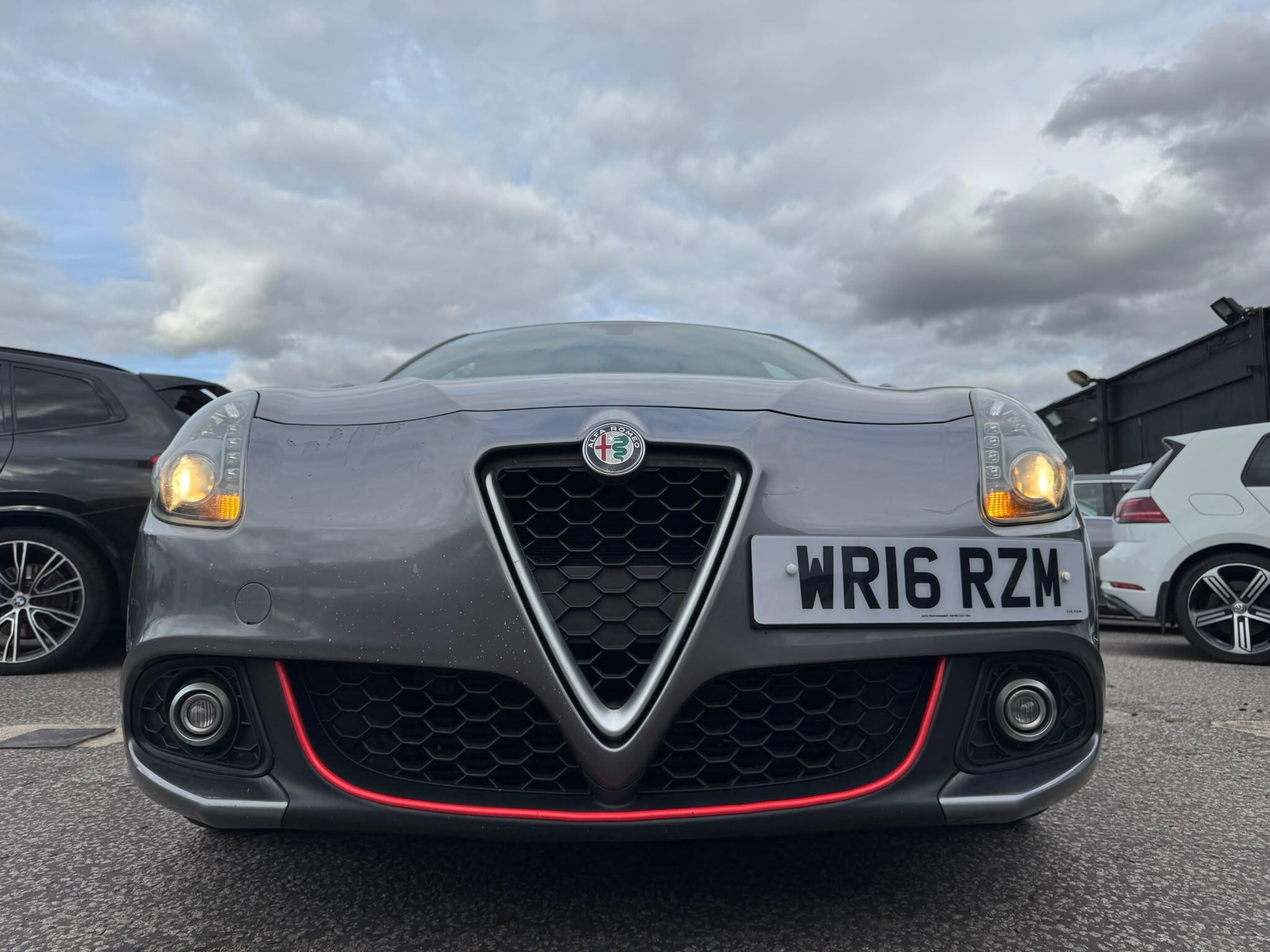 Alfa Romeo Giulietta view 75