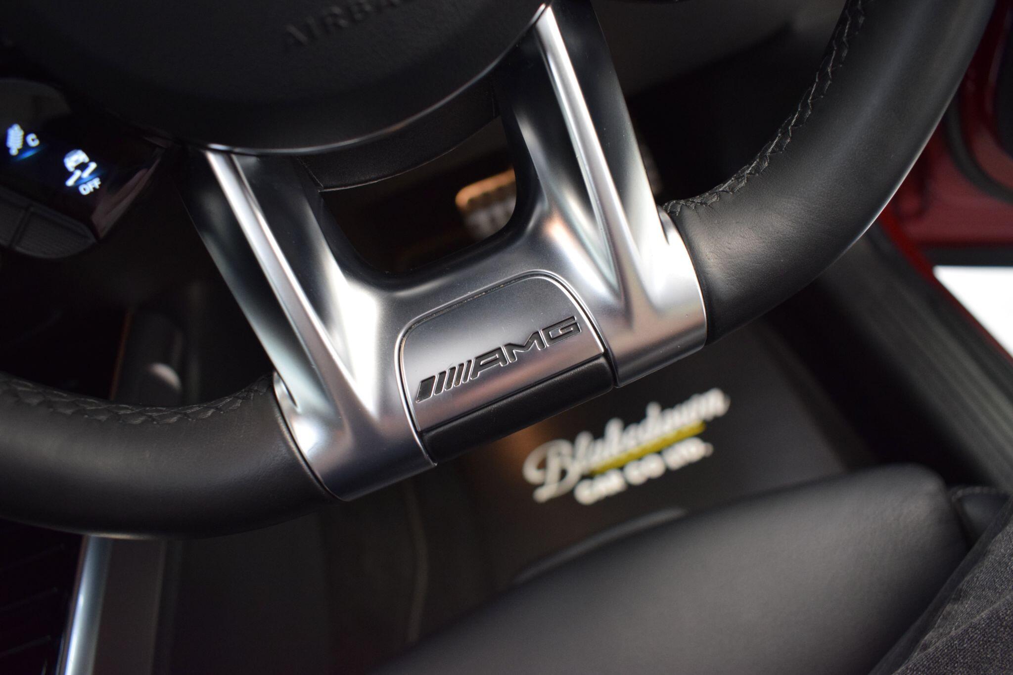 Mercedes-Benz GLB view 15