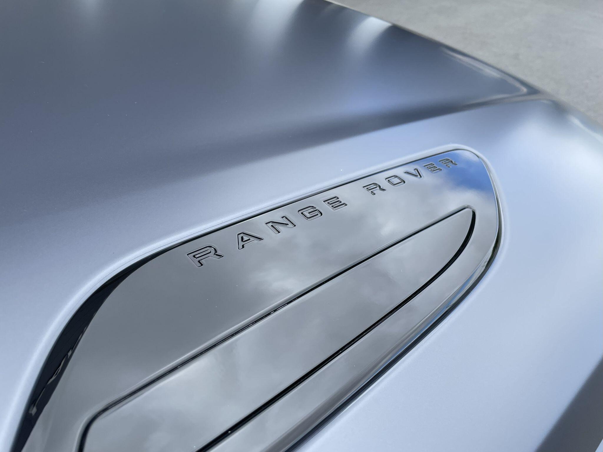 Land Rover Range Rover Velar view 28