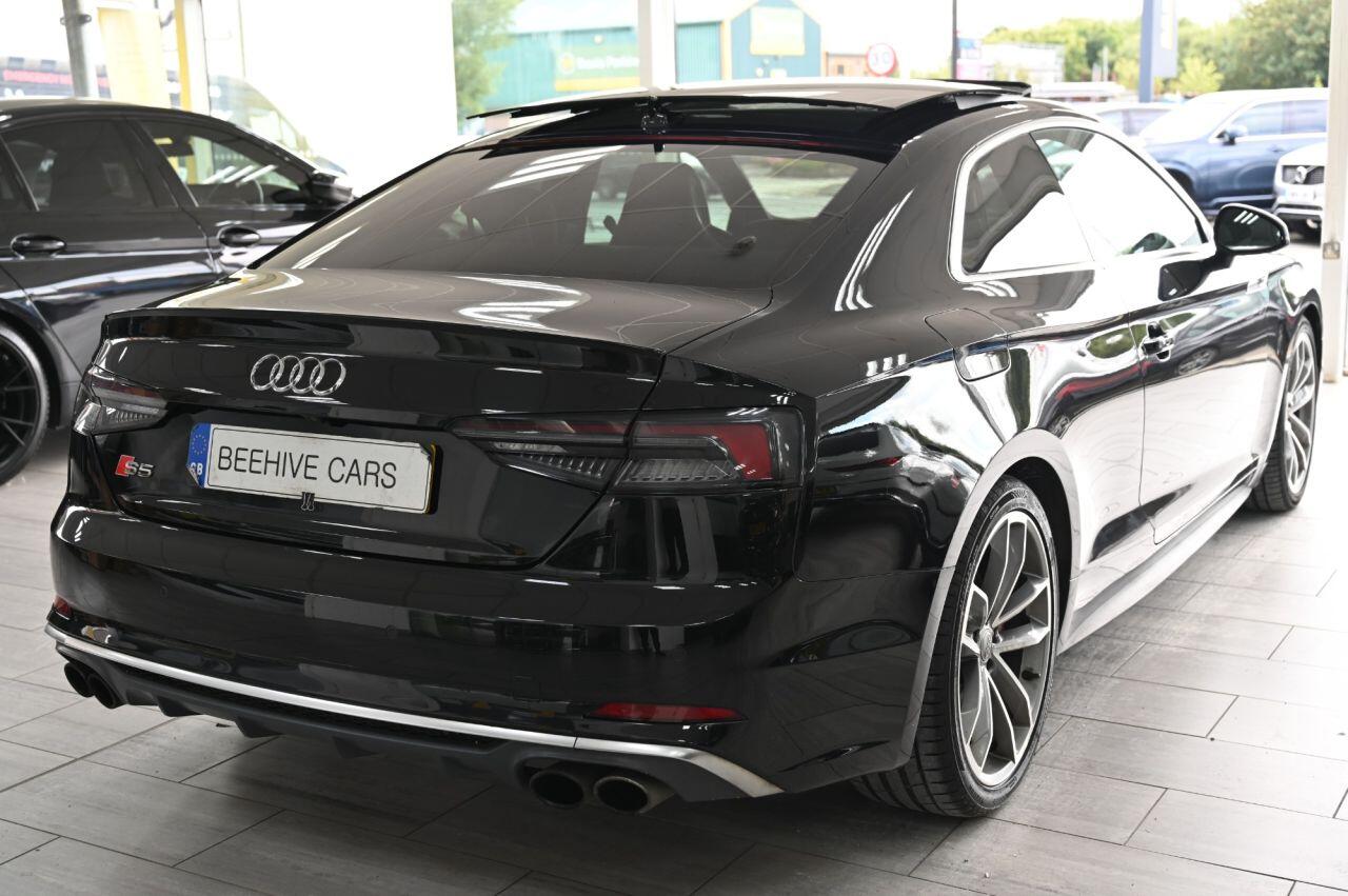 Audi S5 view 10