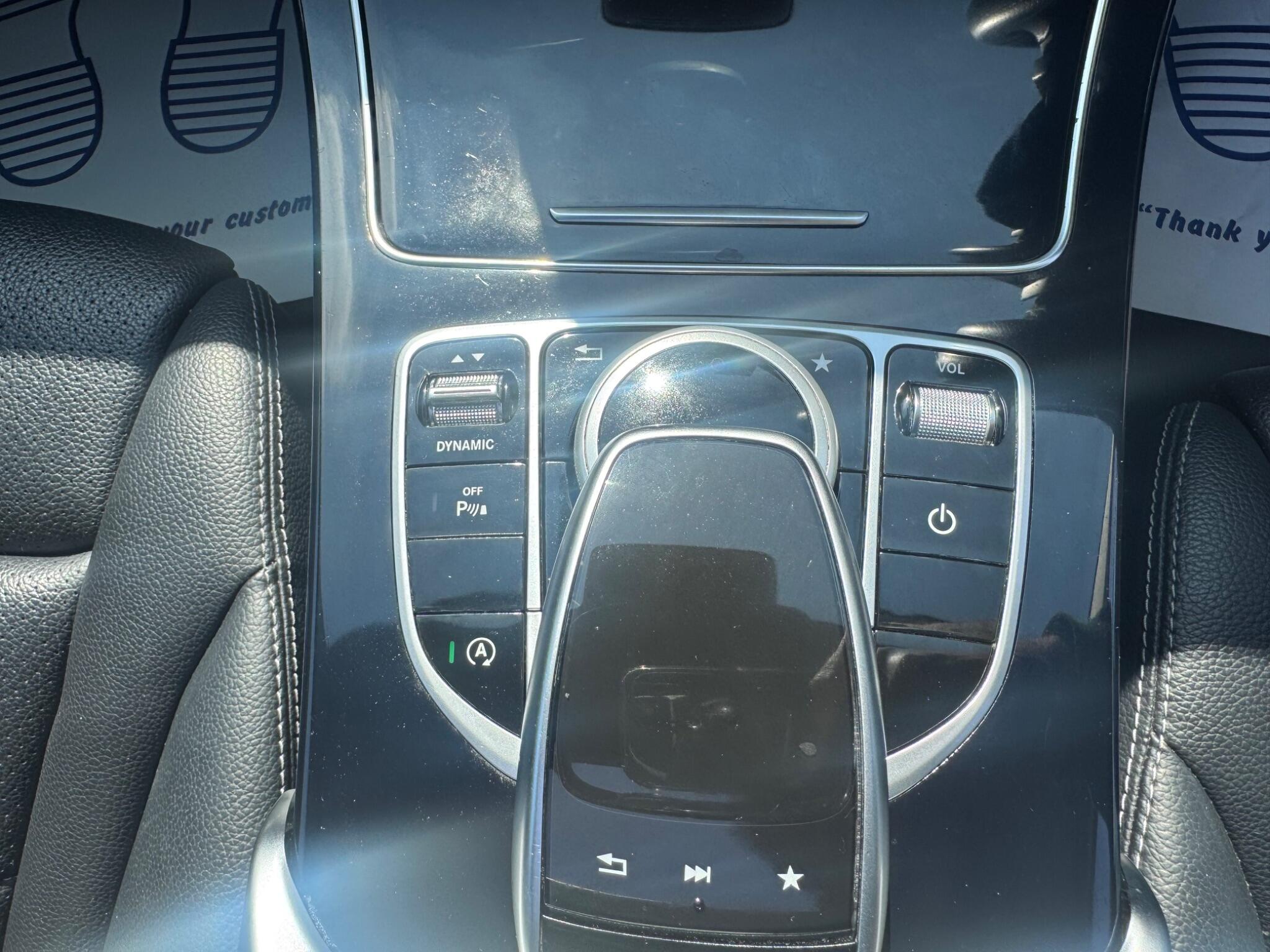 Mercedes-Benz C Class view 23