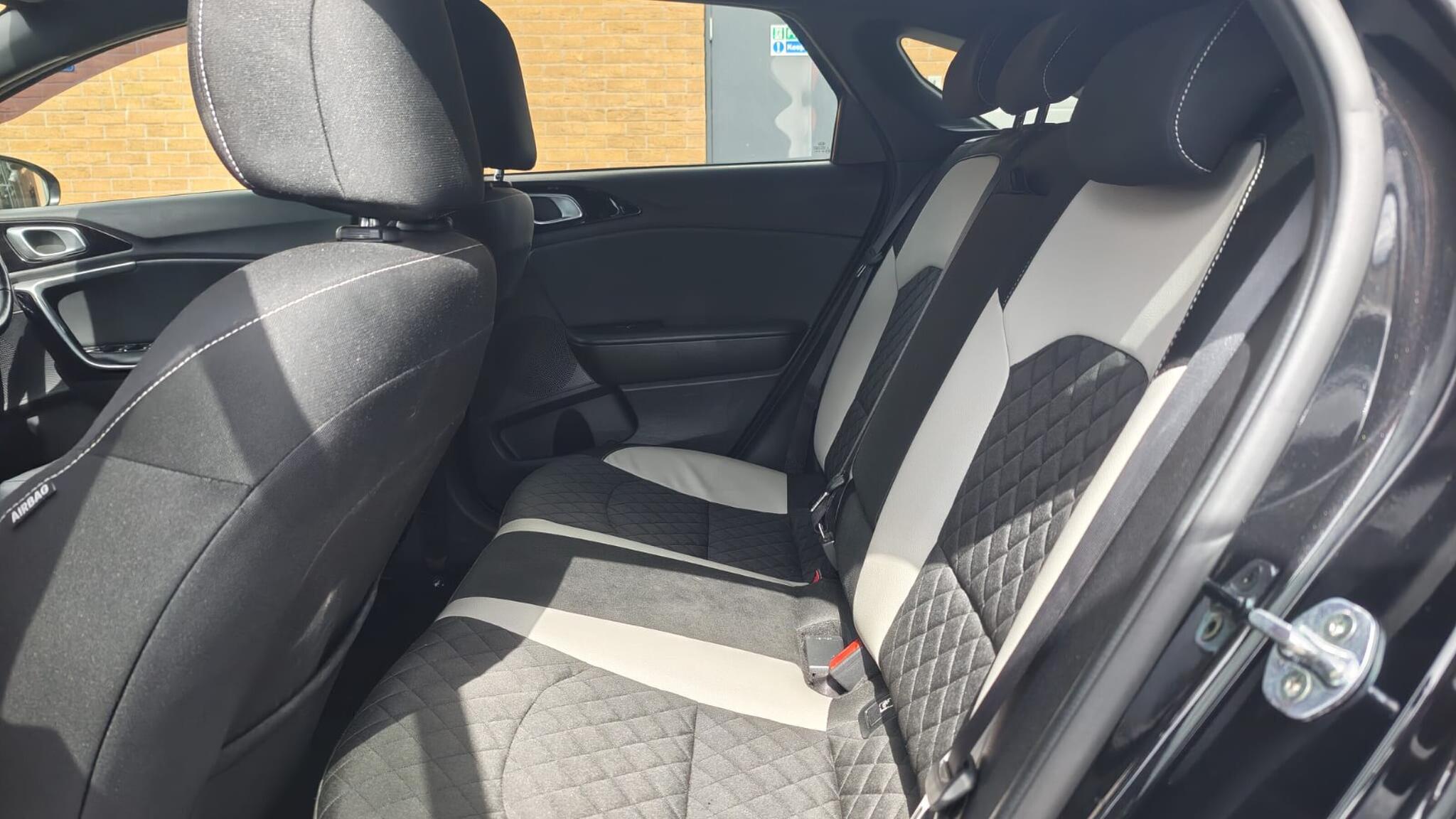 Kia Proceed view 25
