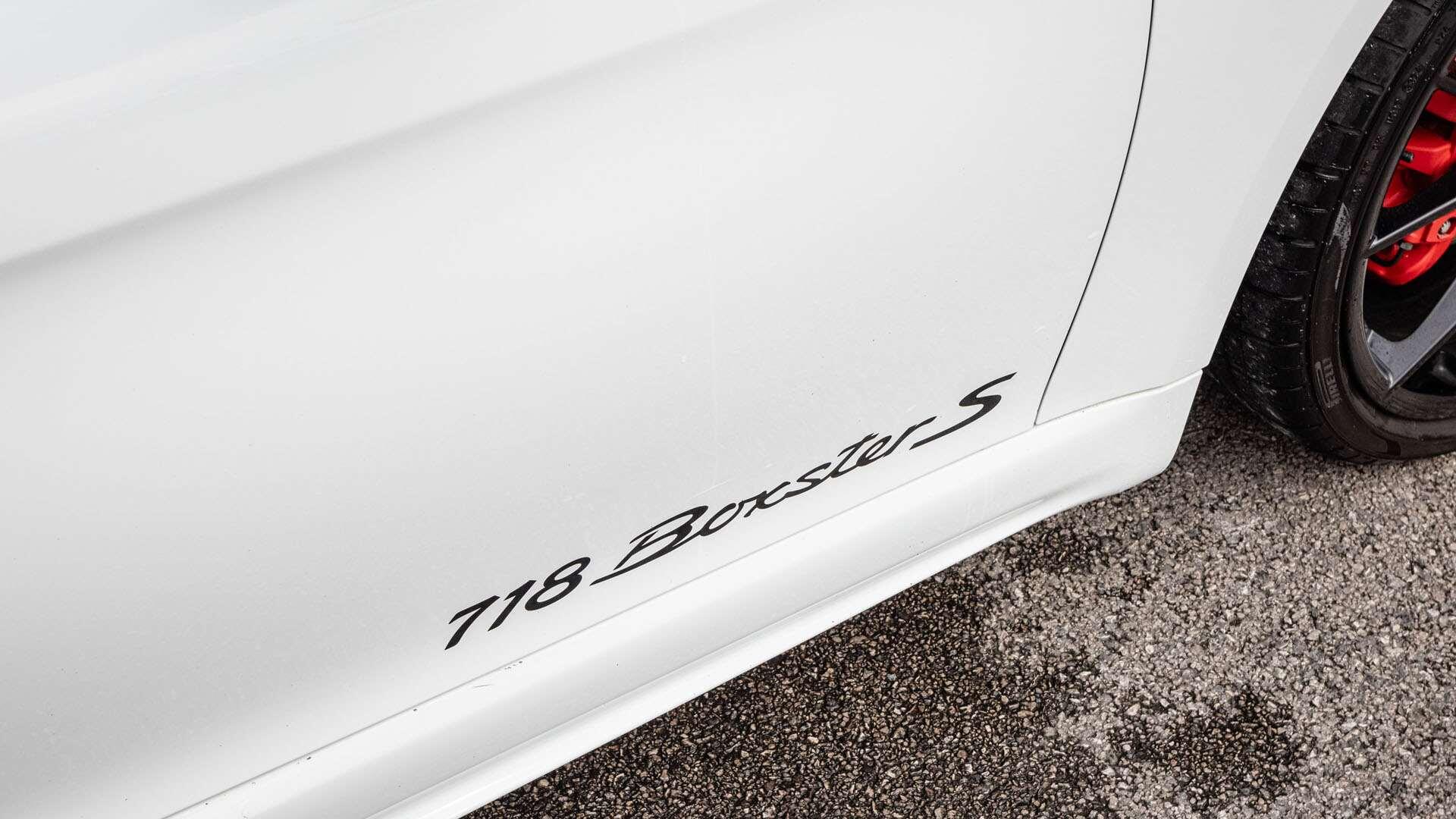 Porsche Boxster view 33