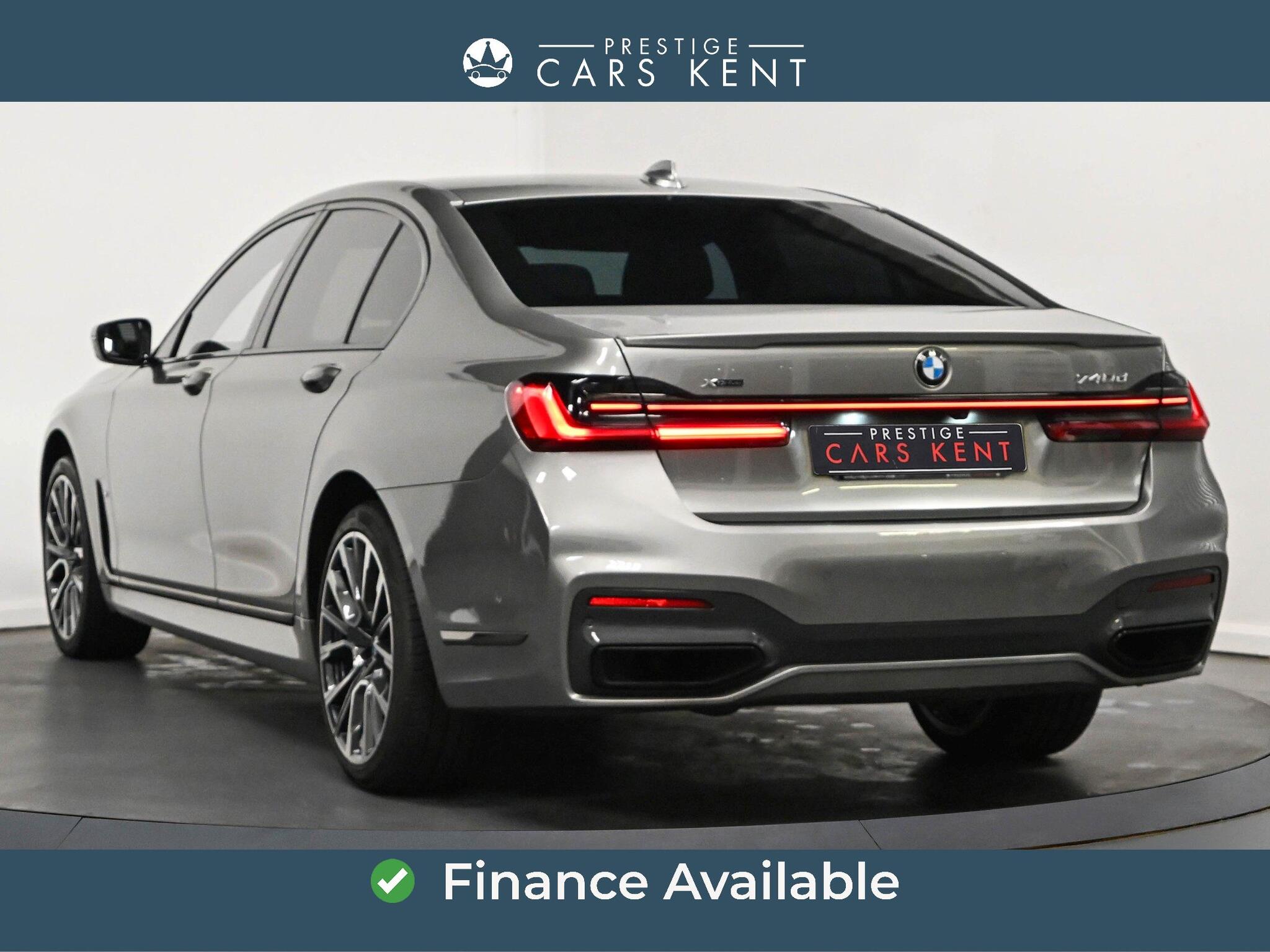 BMW 7 Series view 3