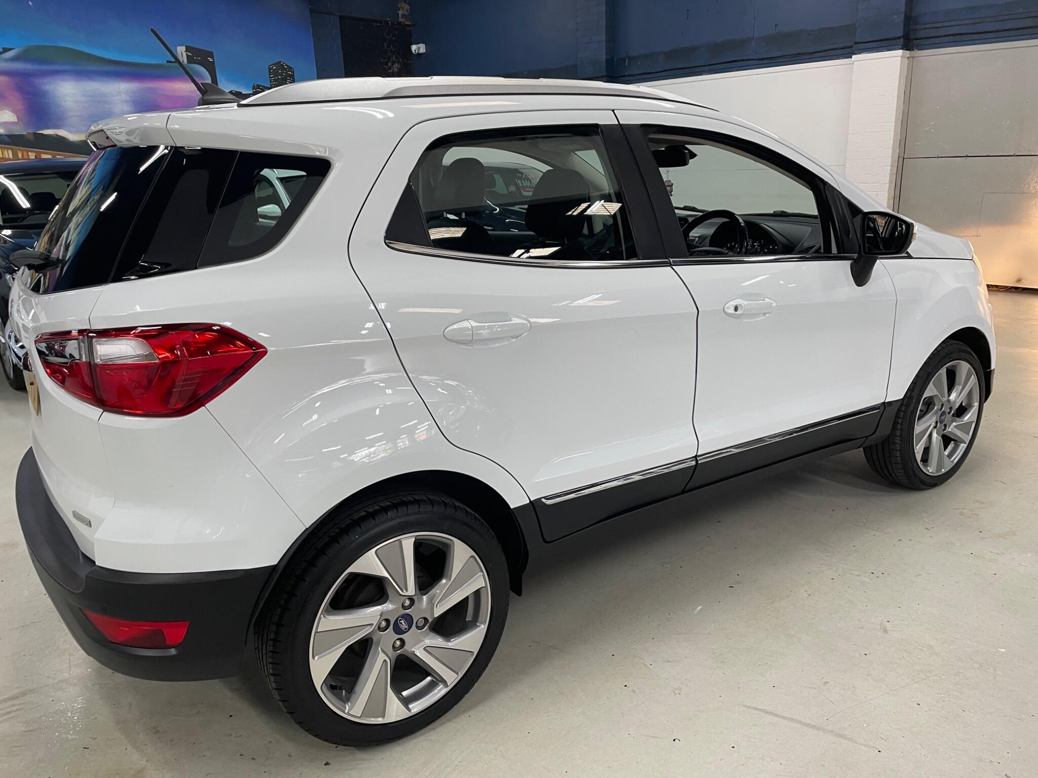 Ford Ecosport view 5