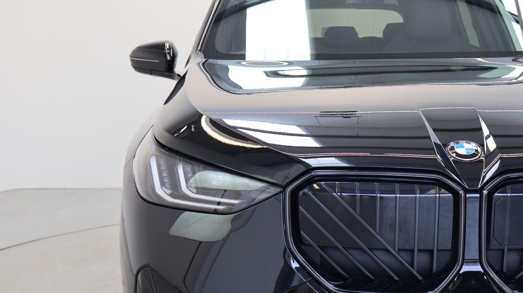 BMW X3 view 22