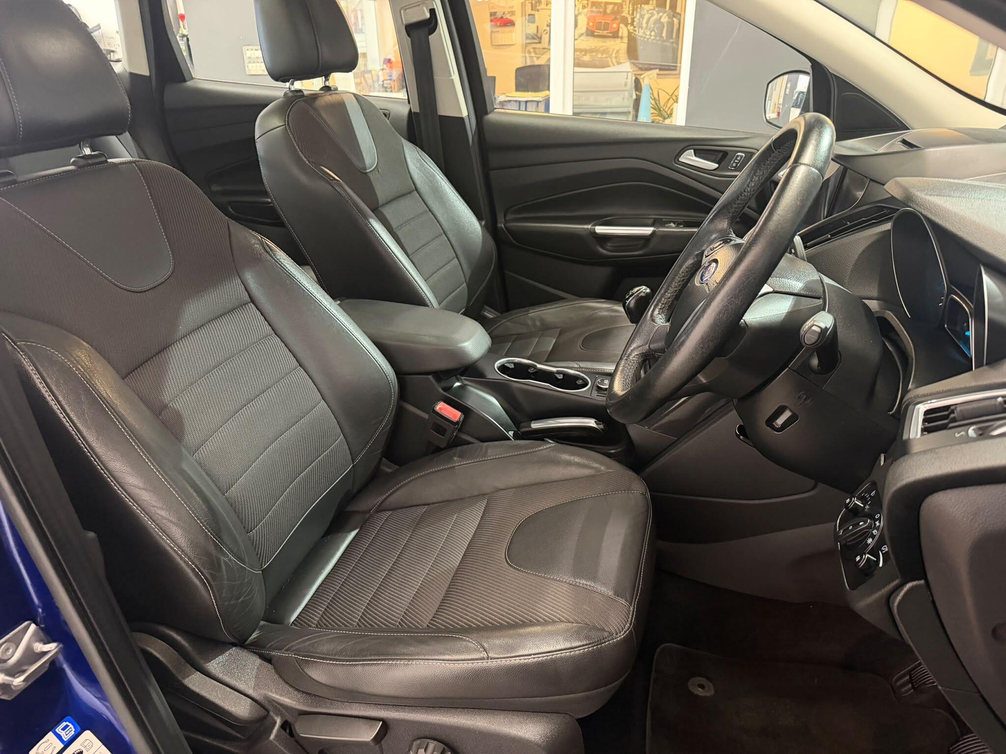 Ford Kuga view 14