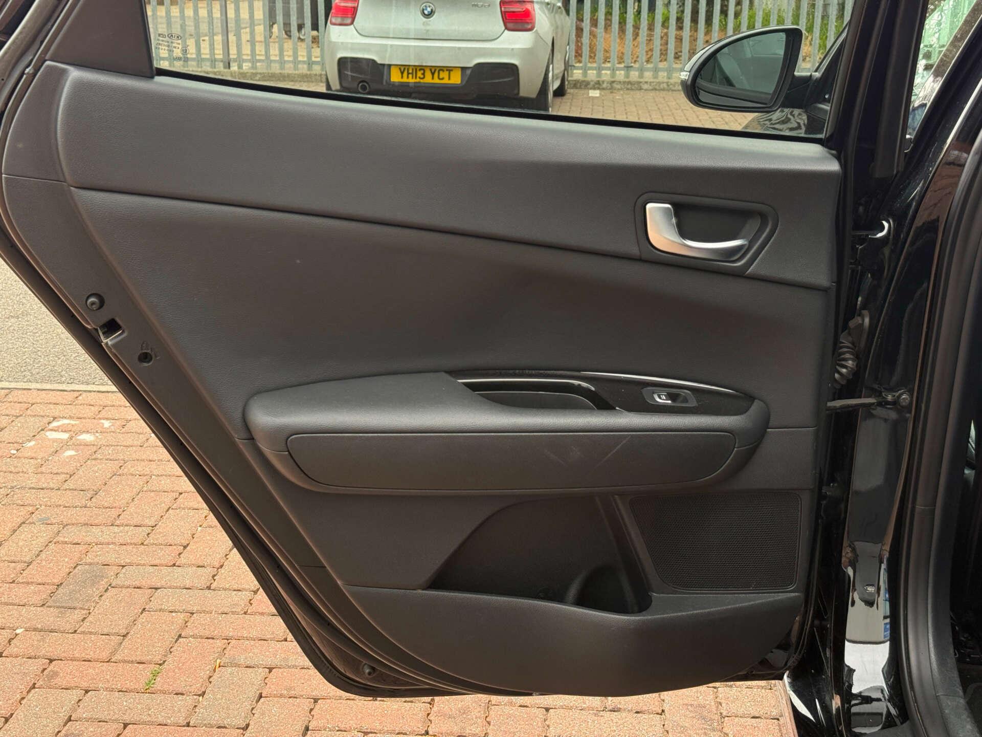 Kia Optima view 37