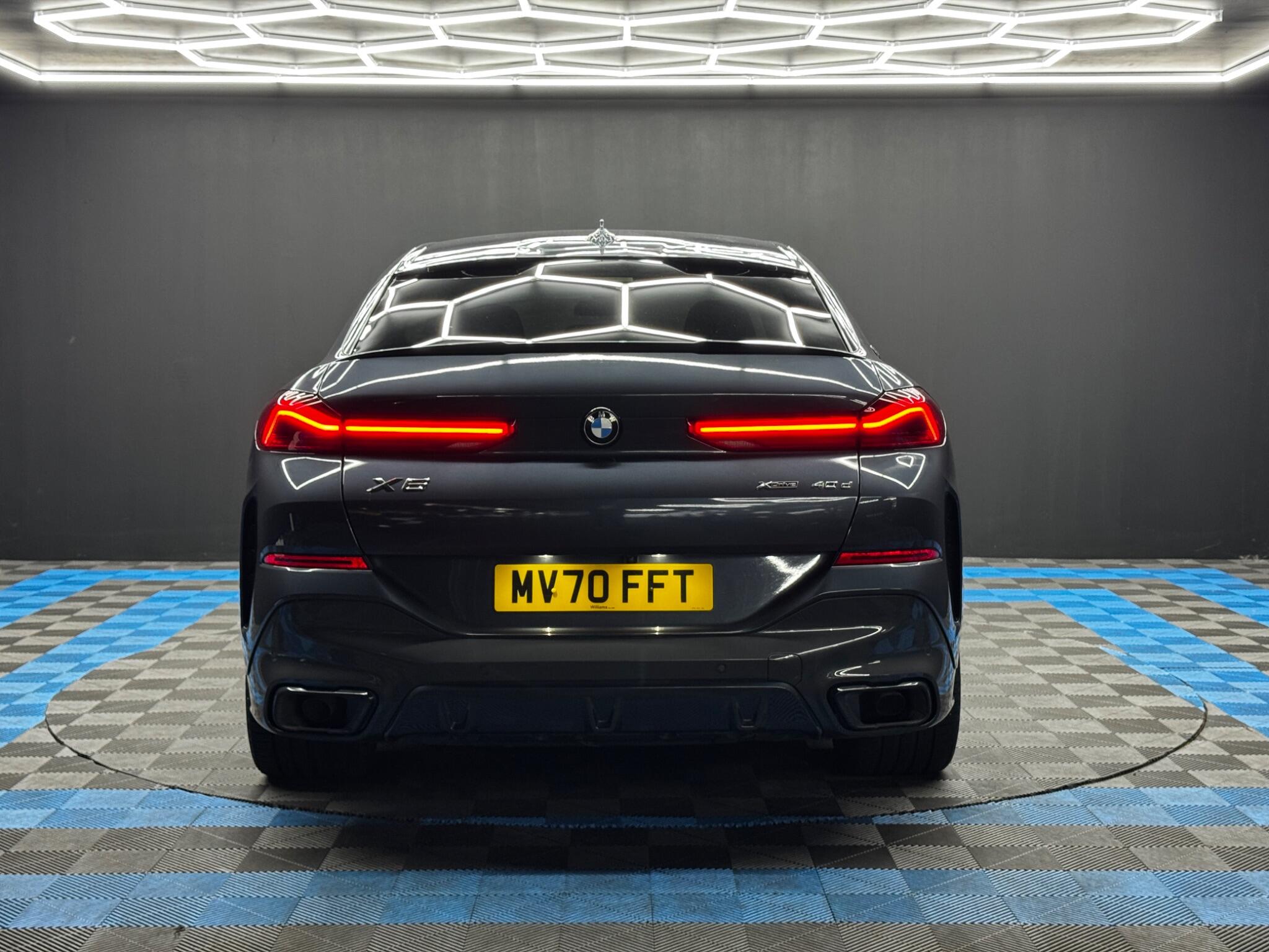 BMW X6 view 6