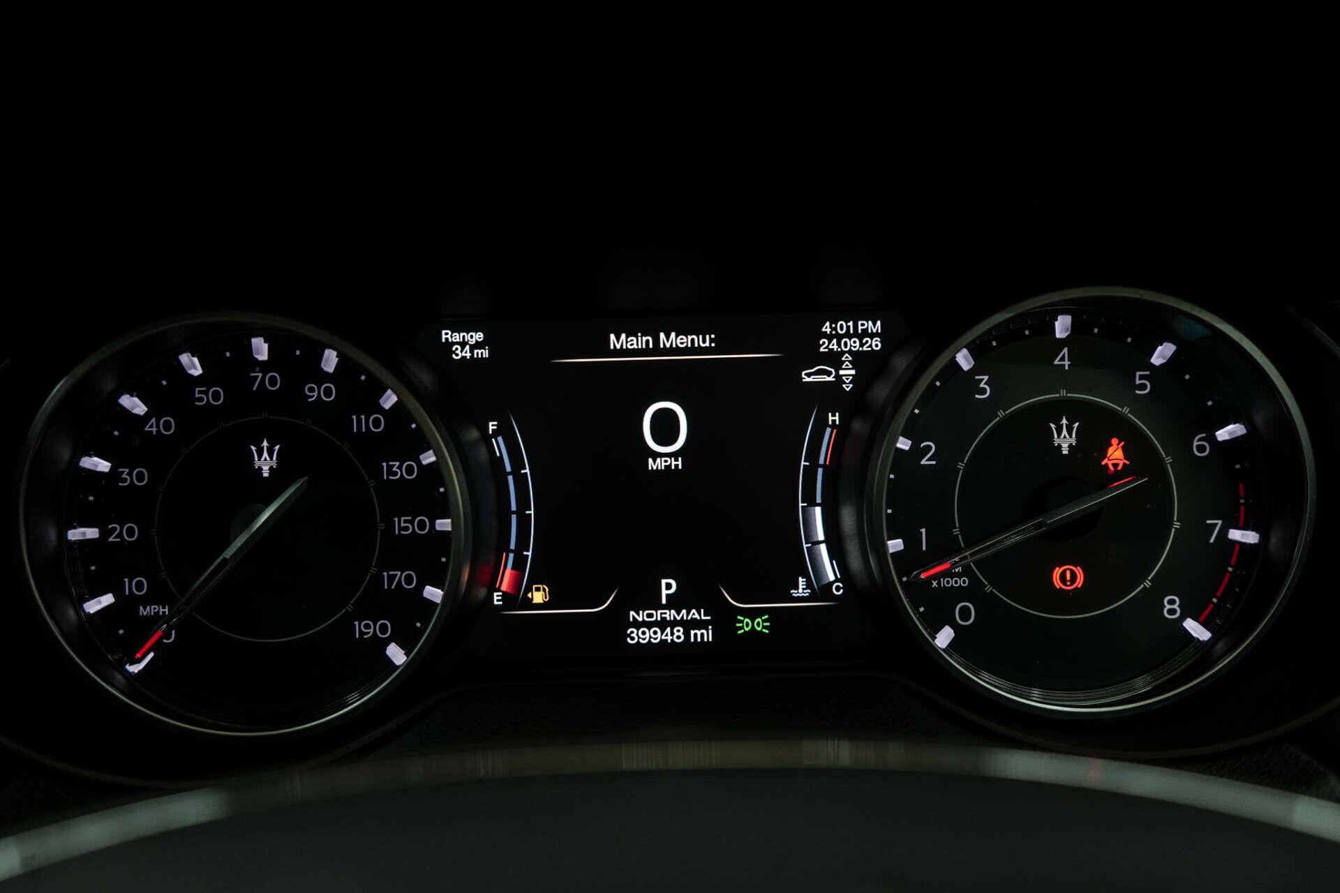 Maserati Levante view 45