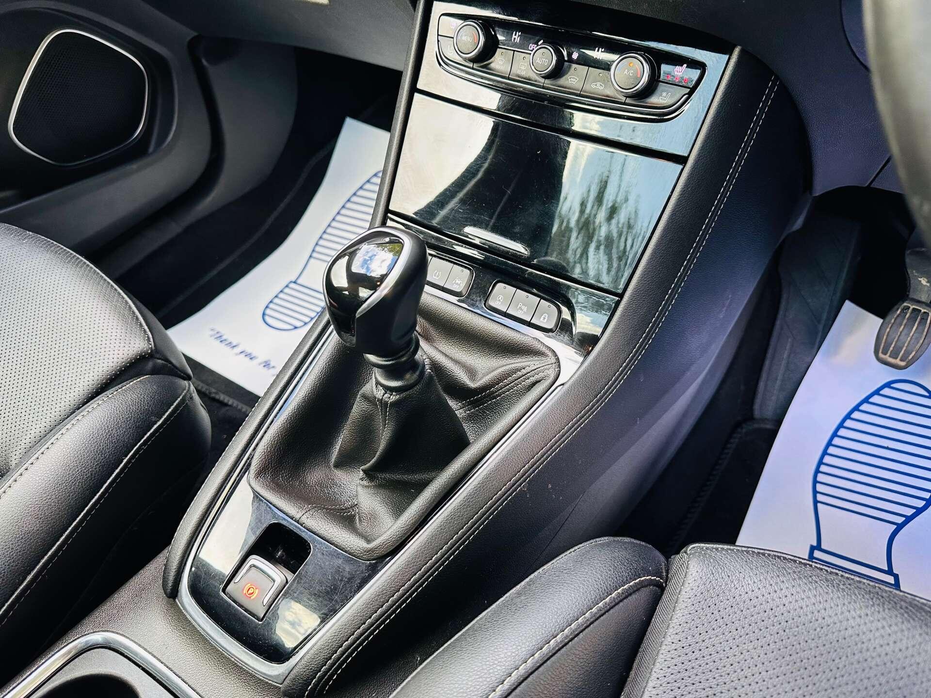 Vauxhall Grandland X view 14