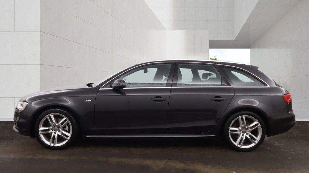 Audi A4 view 8
