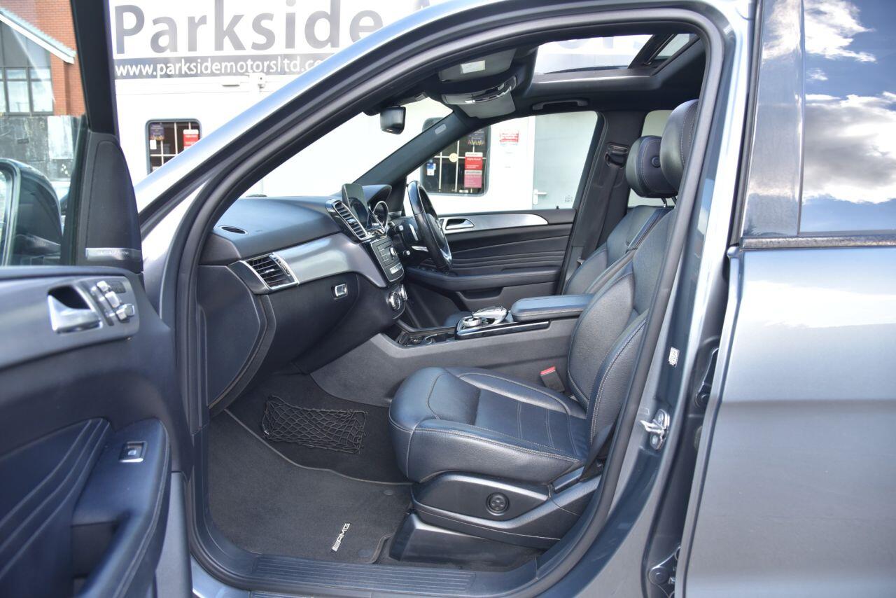 Mercedes-Benz Gle view 24