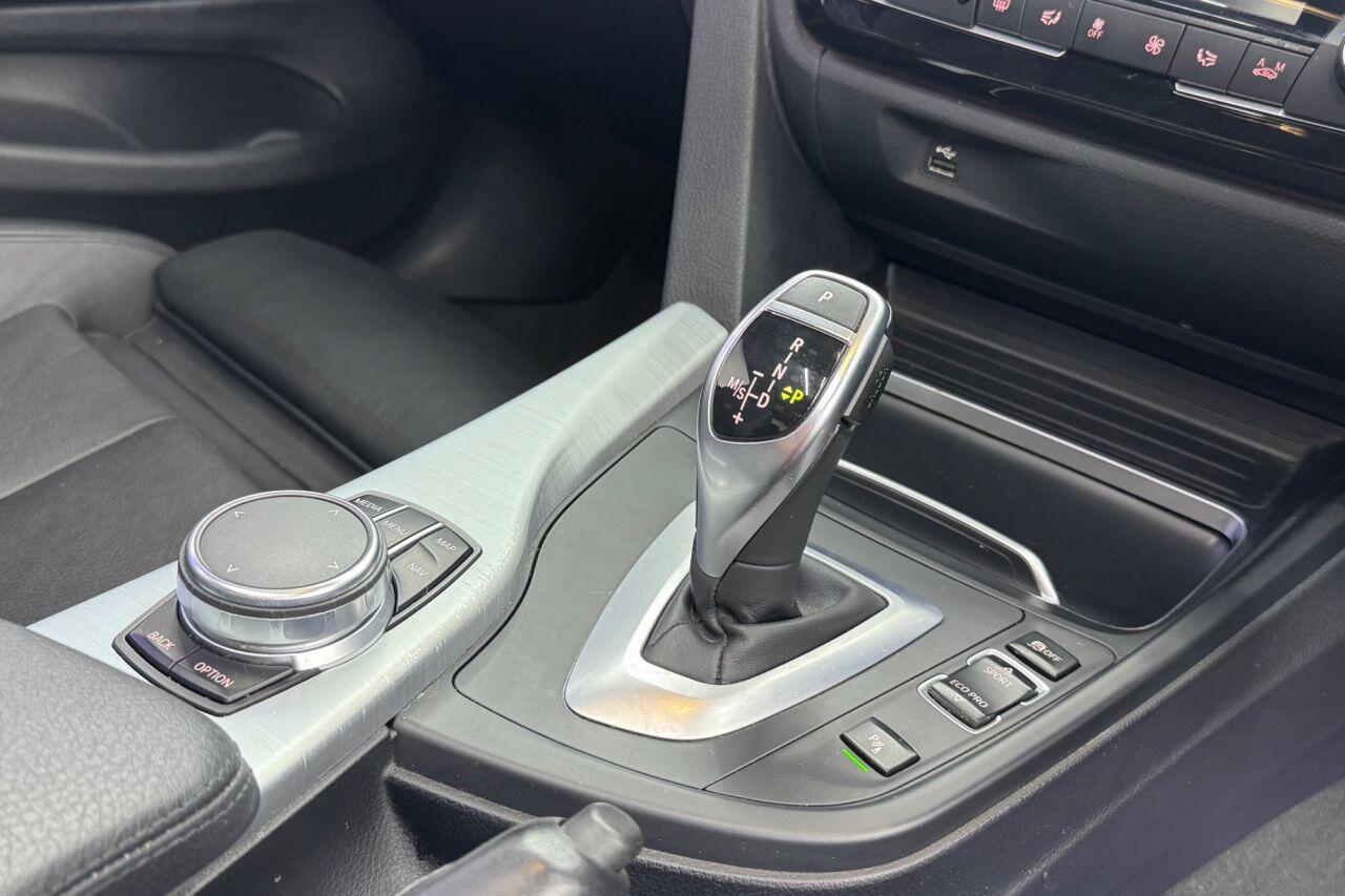 BMW 4 Series view 30