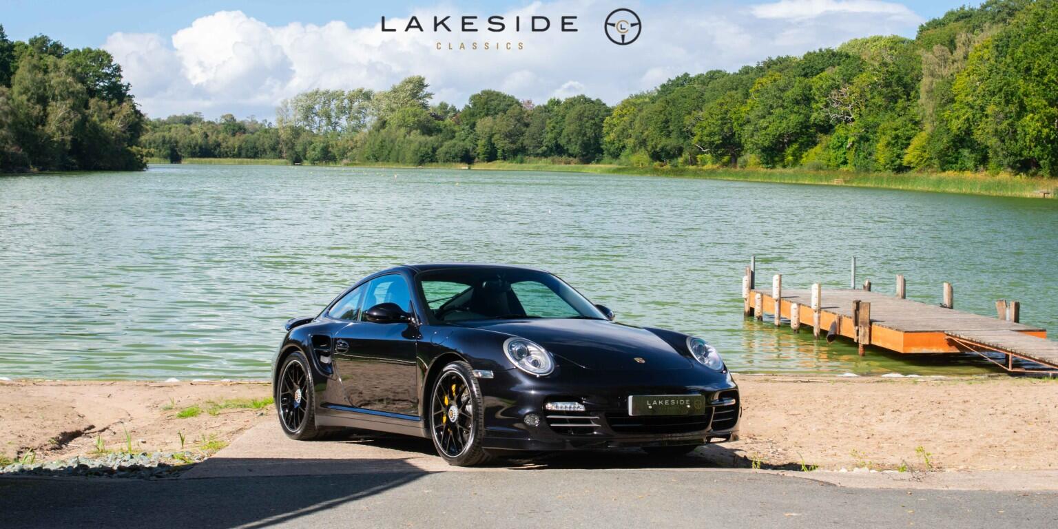 Porsche 911 main image