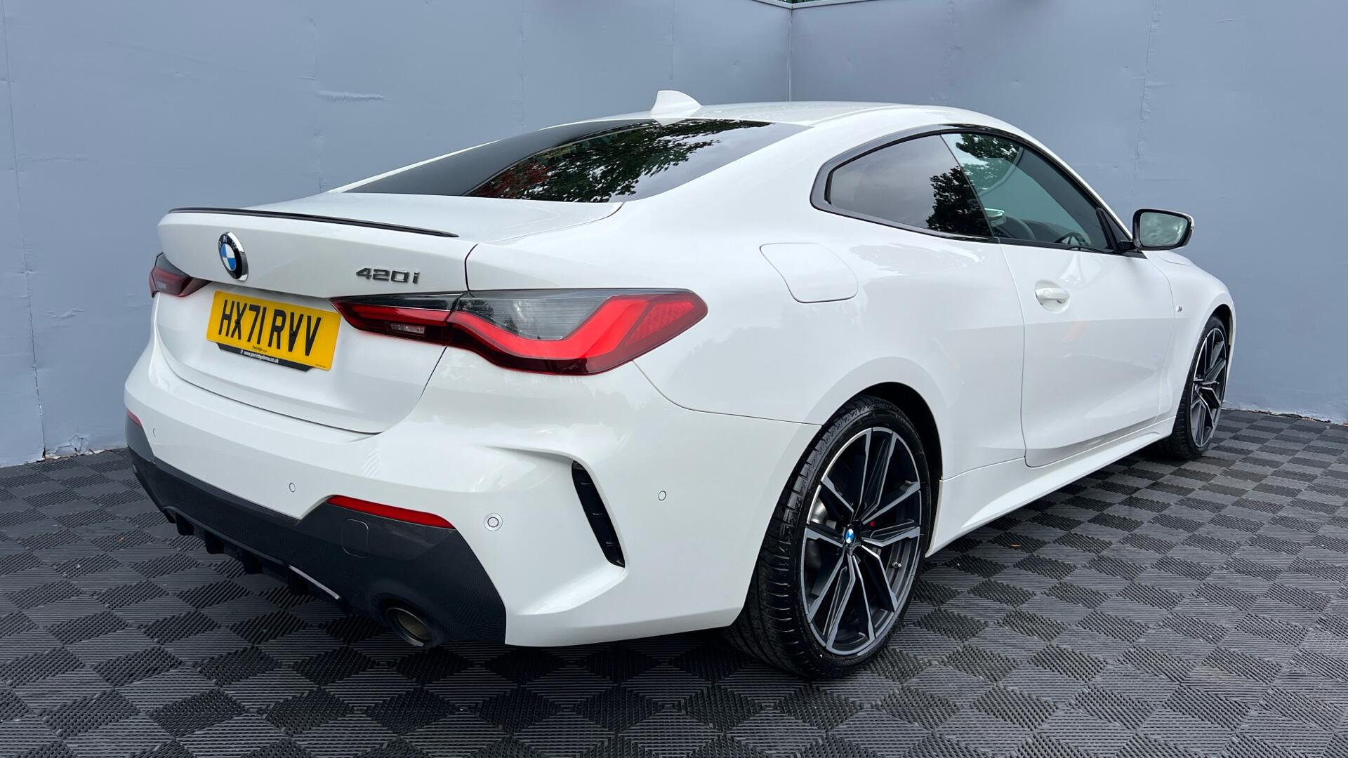BMW 4 Series view 27