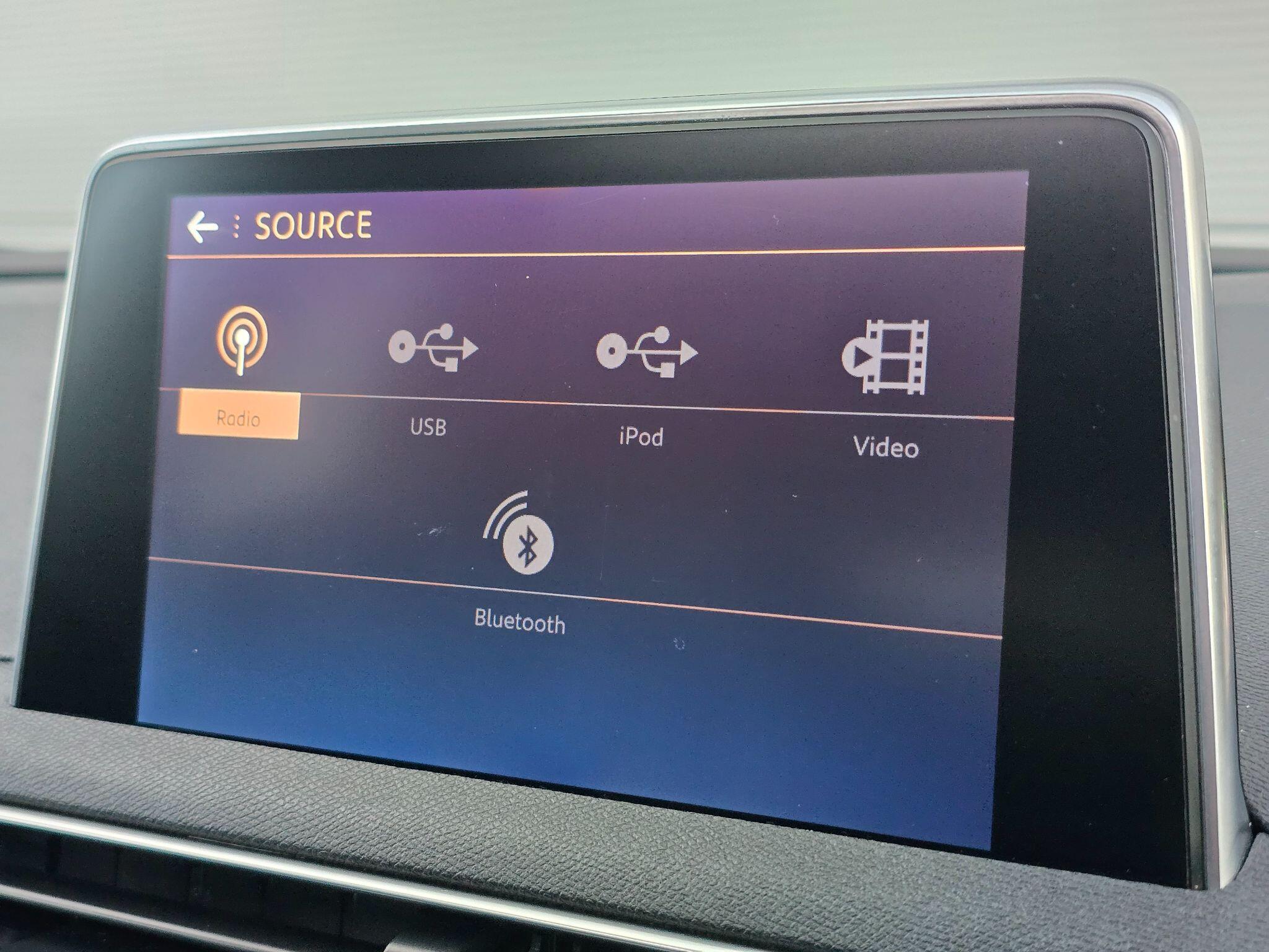 Peugeot 3008 view 18