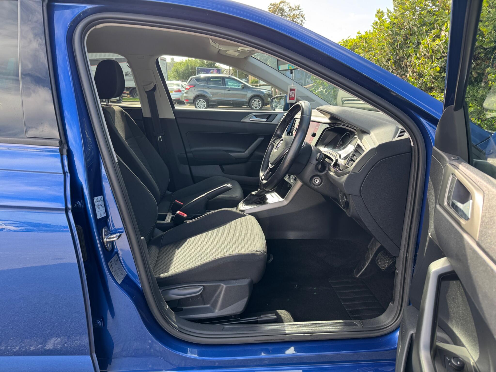 Volkswagen Polo view 41