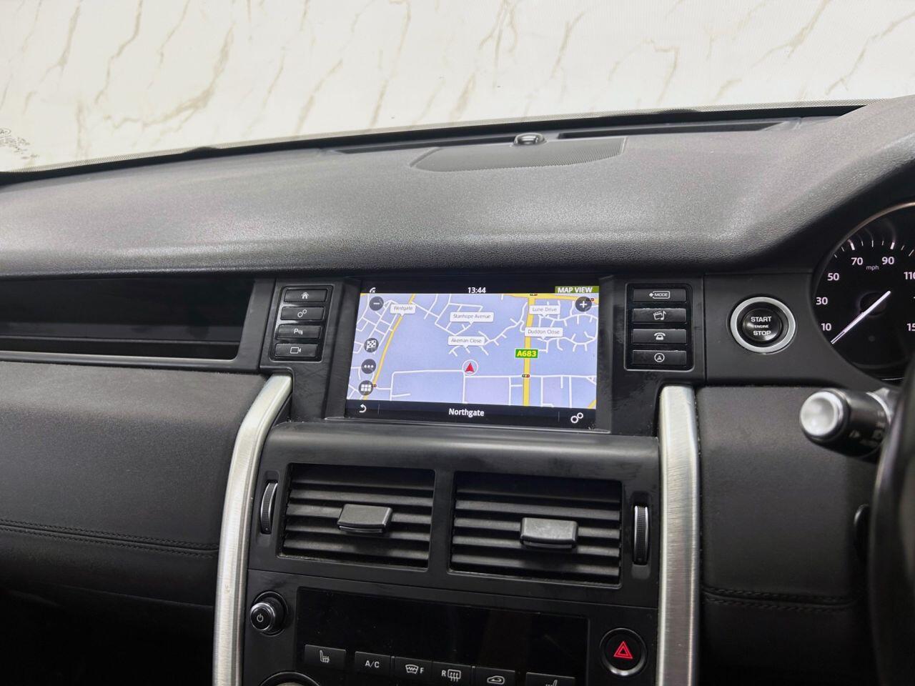 Land Rover Discovery Sport view 17