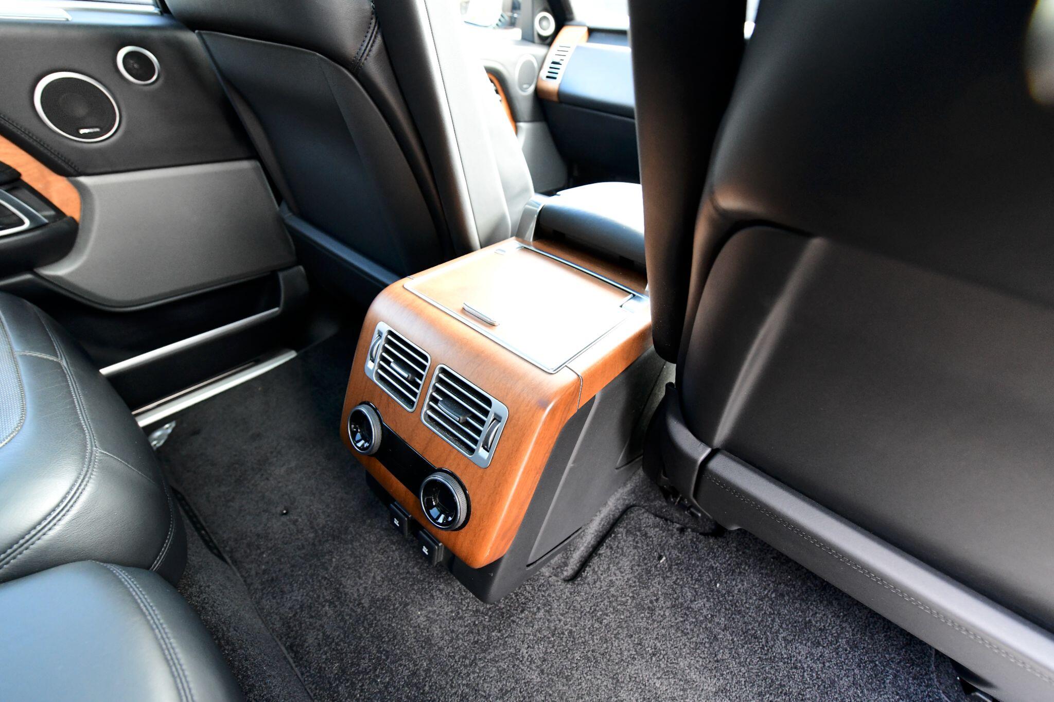 Land Rover Range Rover view 75