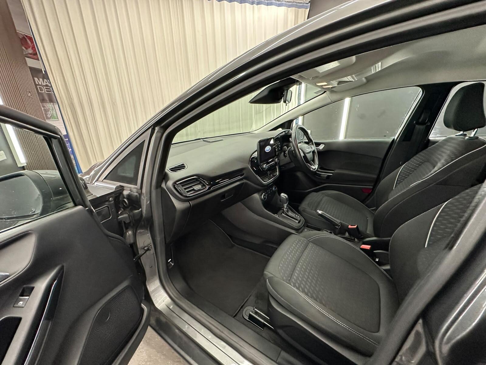 Ford Fiesta view 28