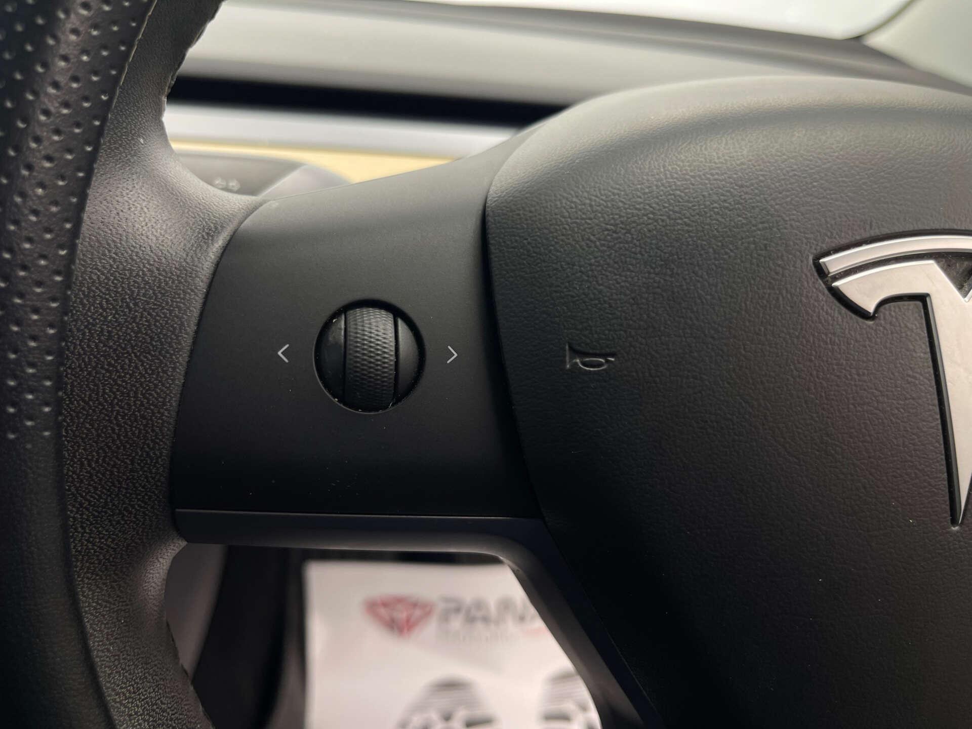 Tesla Model 3 view 17