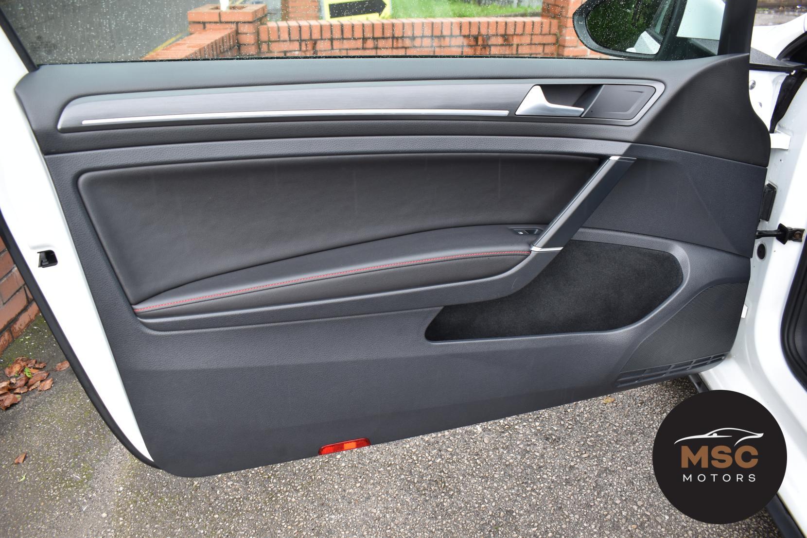 Volkswagen Golf view 56