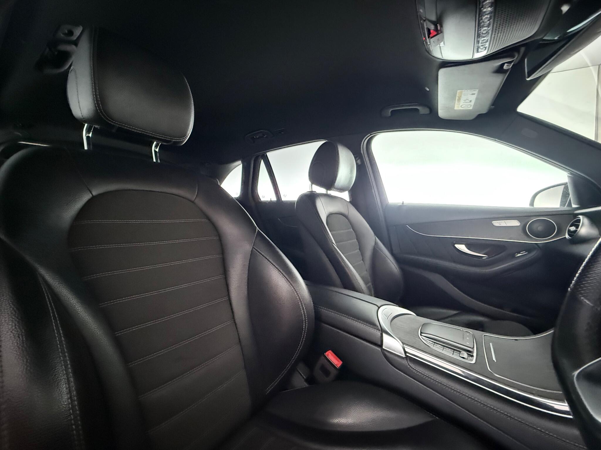 Mercedes-Benz GLC view 30