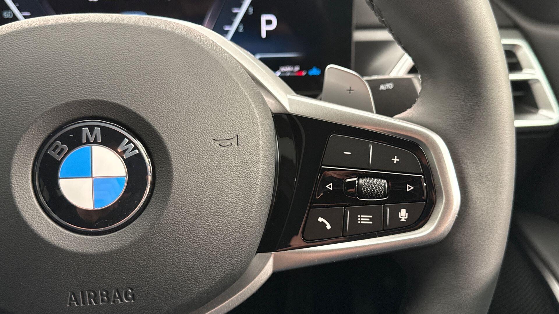 BMW 3 Series view 19