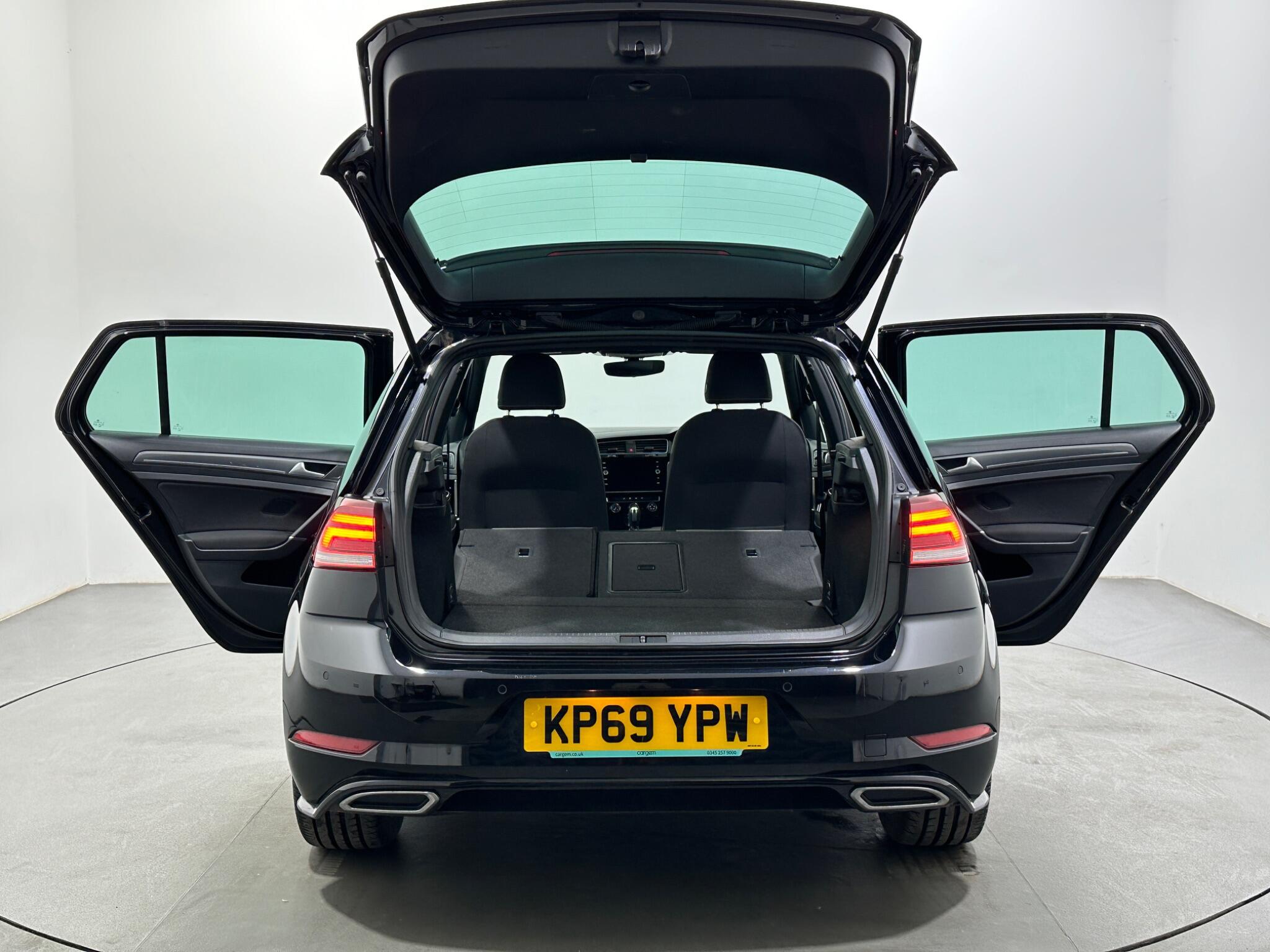 Volkswagen Golf view 44