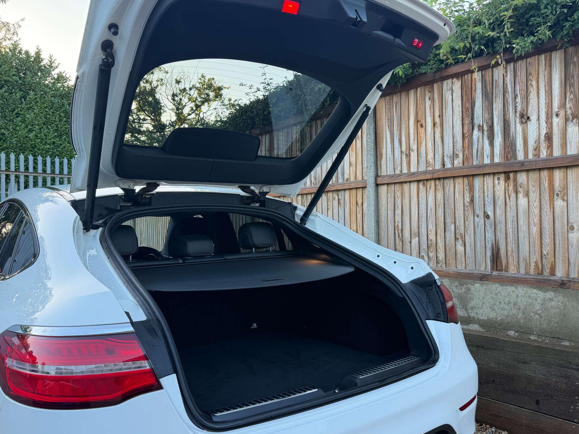 Mercedes-Benz GLC view 14