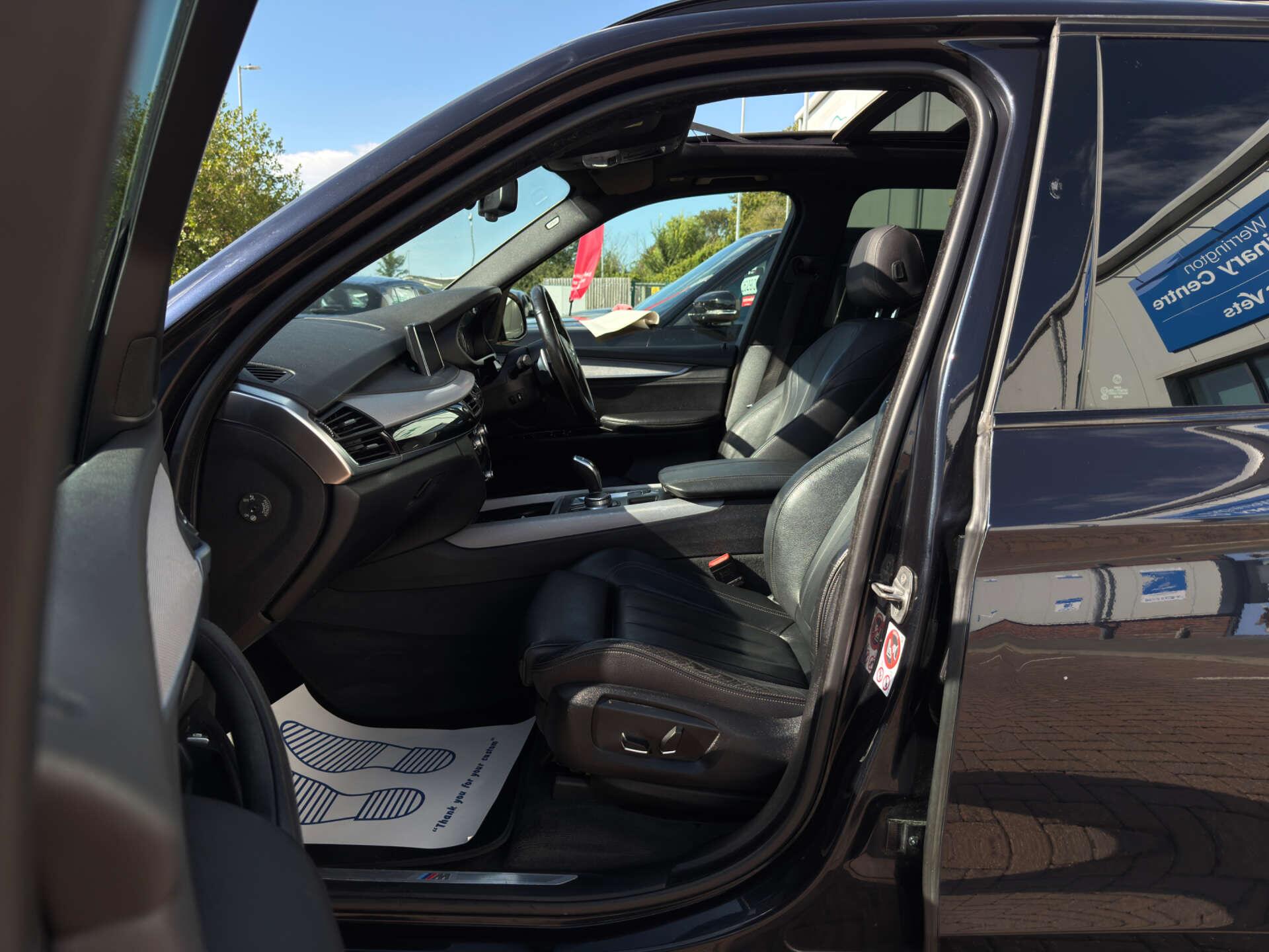 BMW X5 view 44