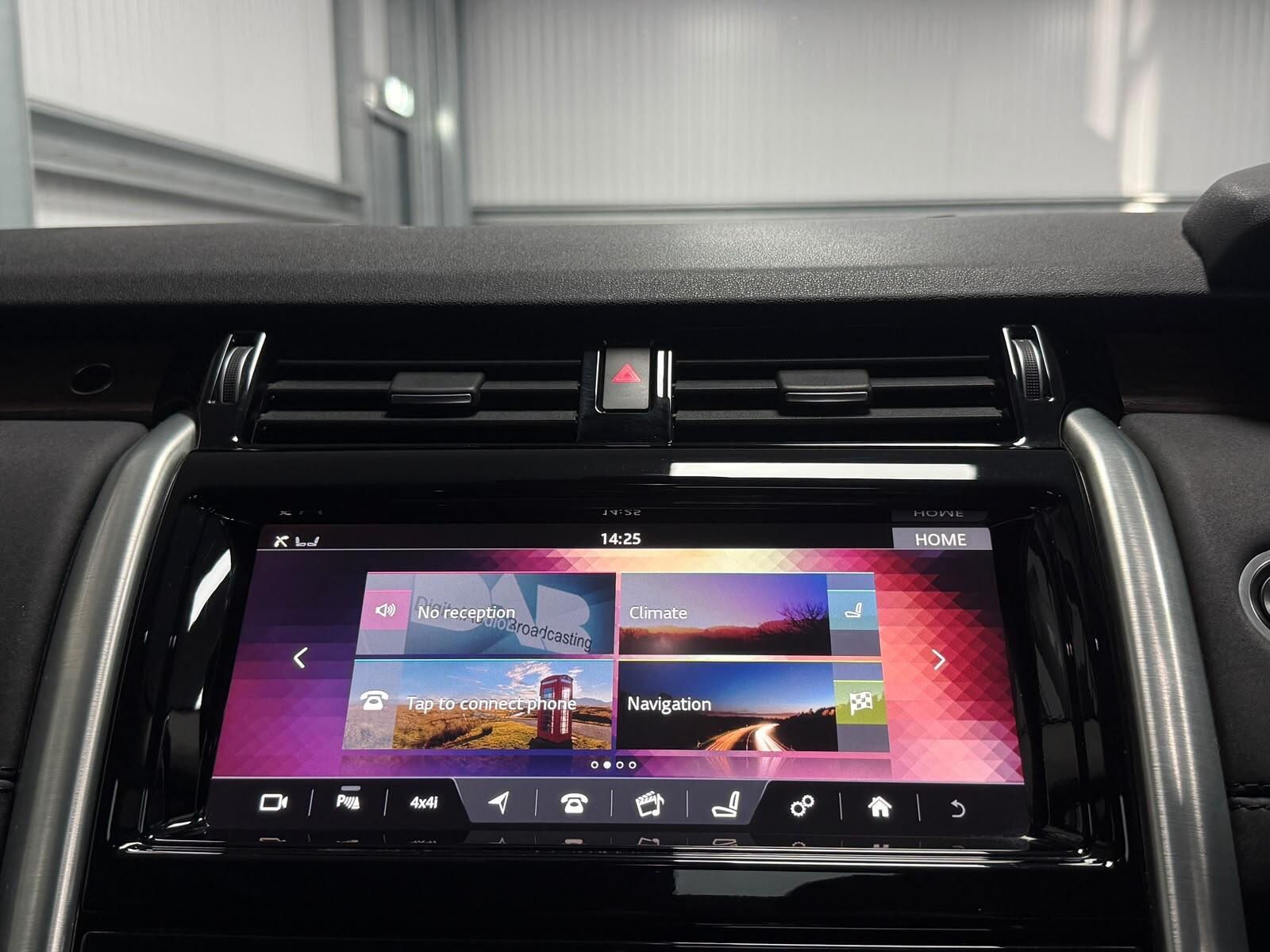 Land Rover Discovery view 27