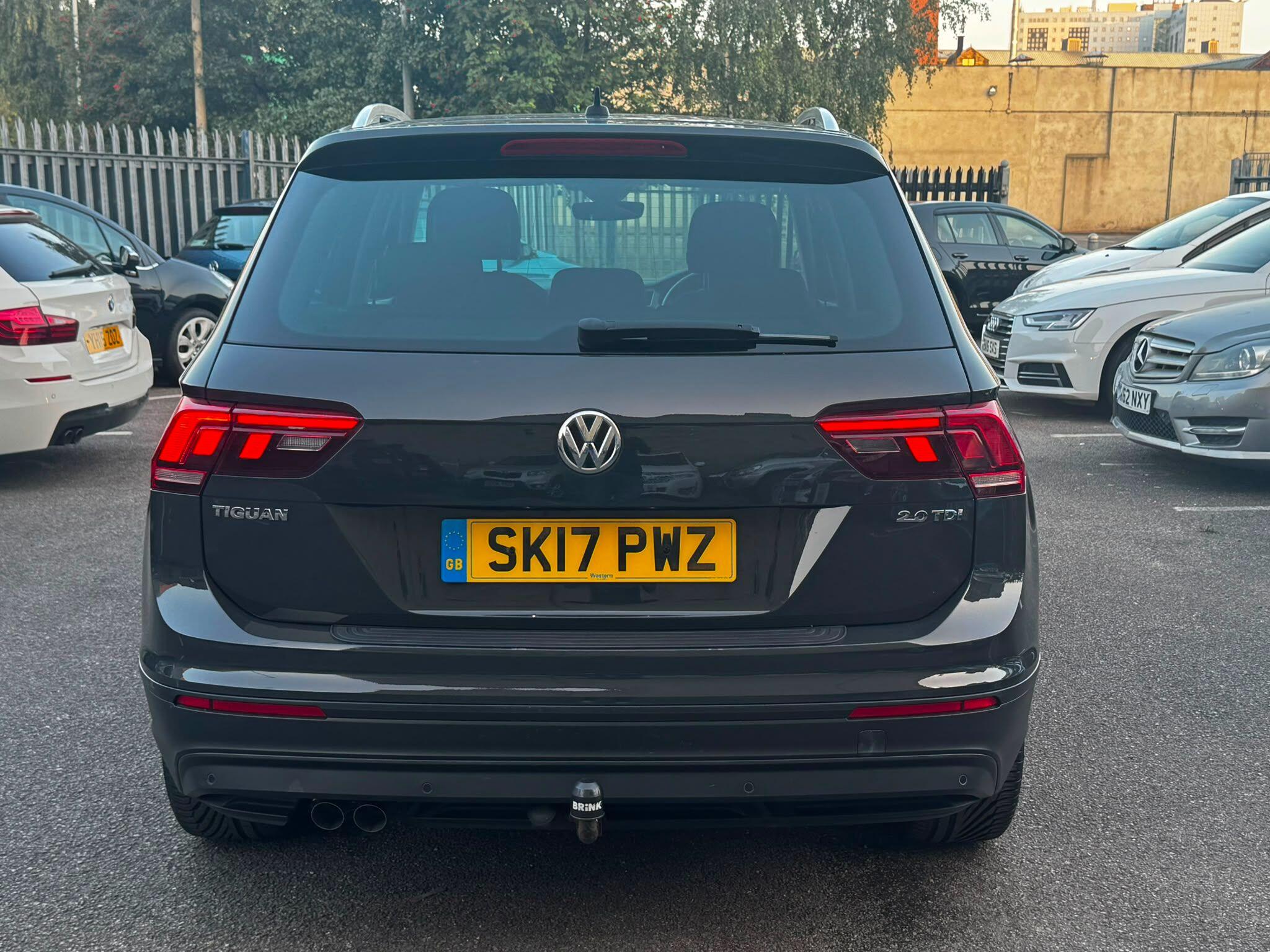 Volkswagen Tiguan view 9