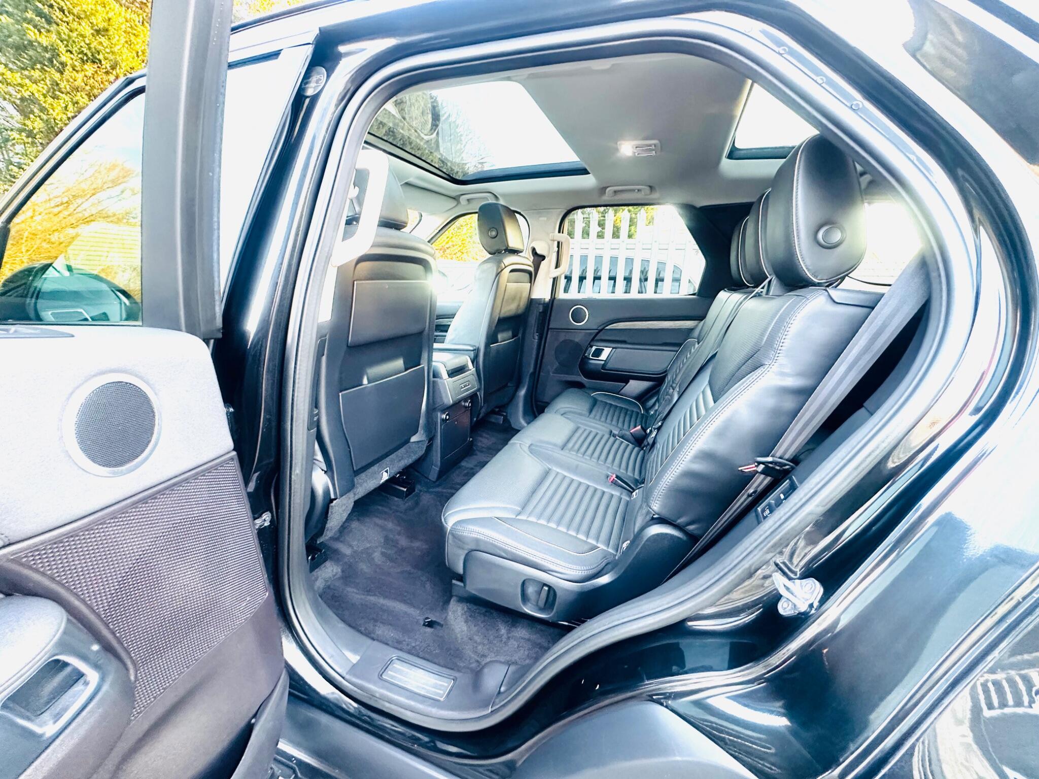 Land Rover Discovery view 72