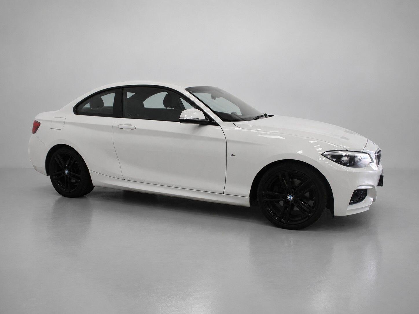 BMW 2 Series view 4