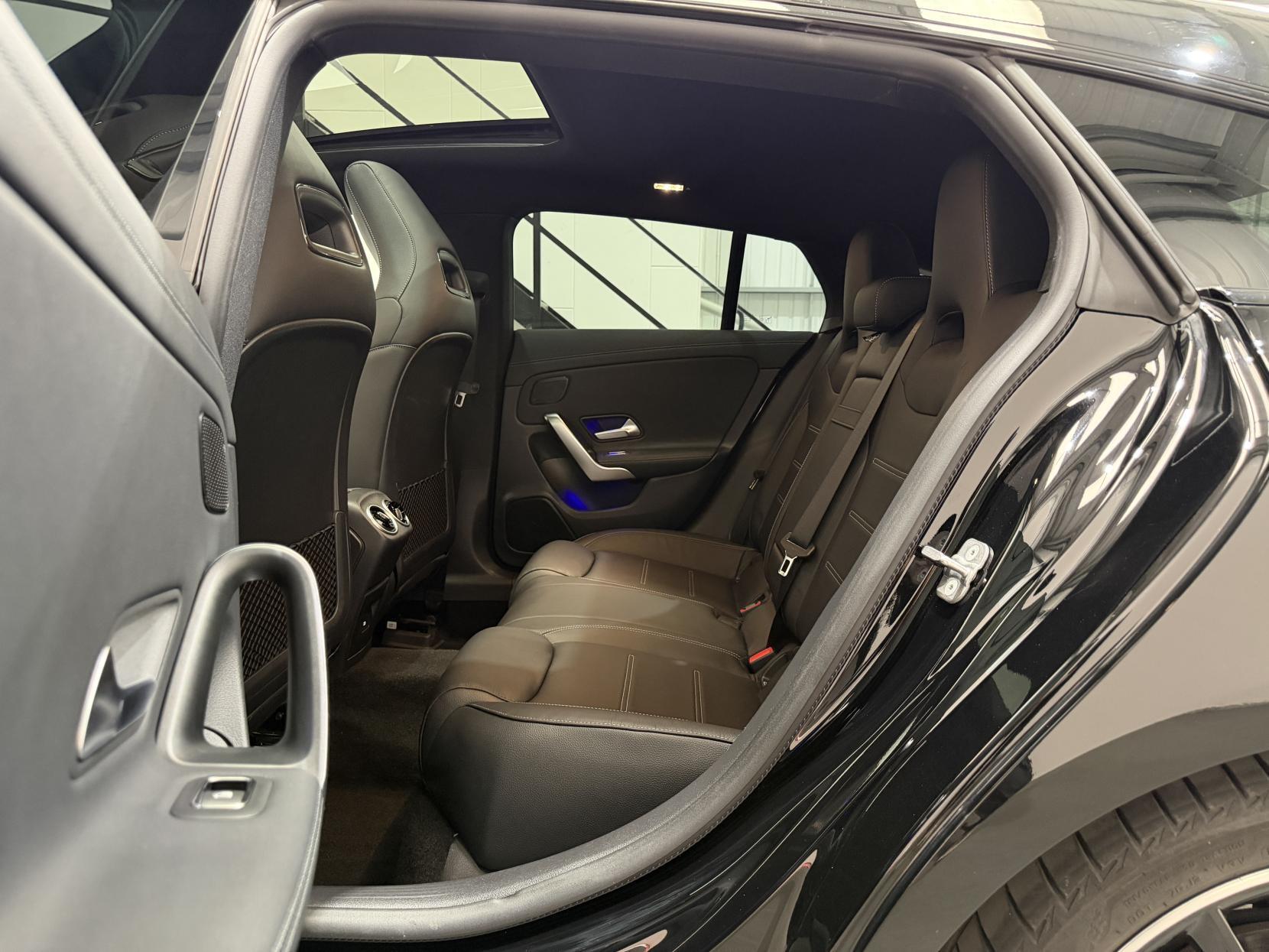 Mercedes-Benz Cla view 58