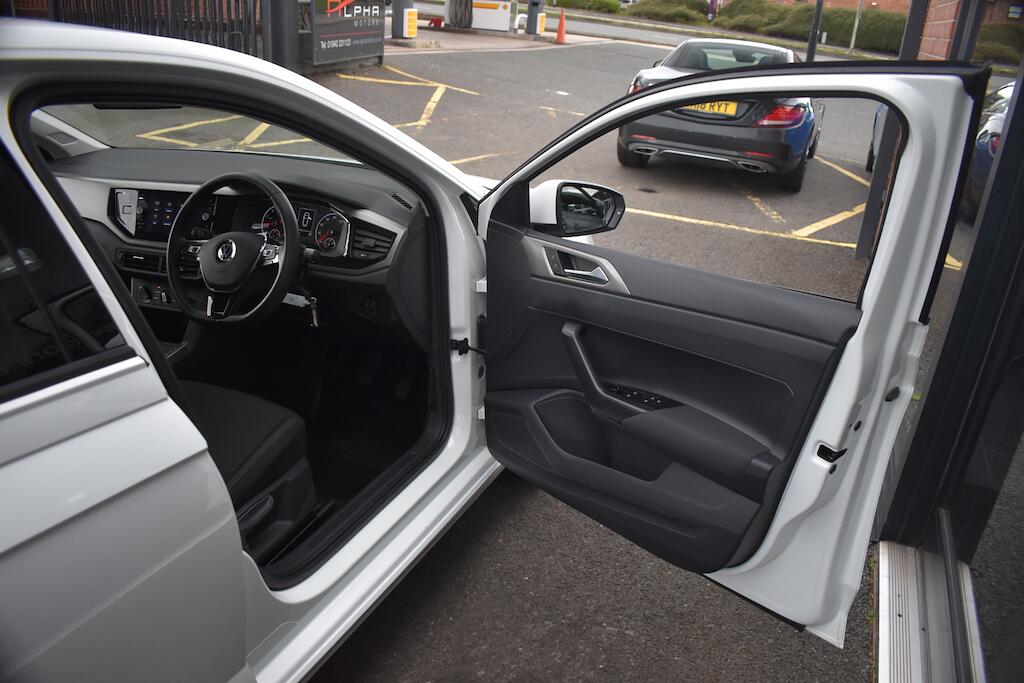 Volkswagen Polo view 25