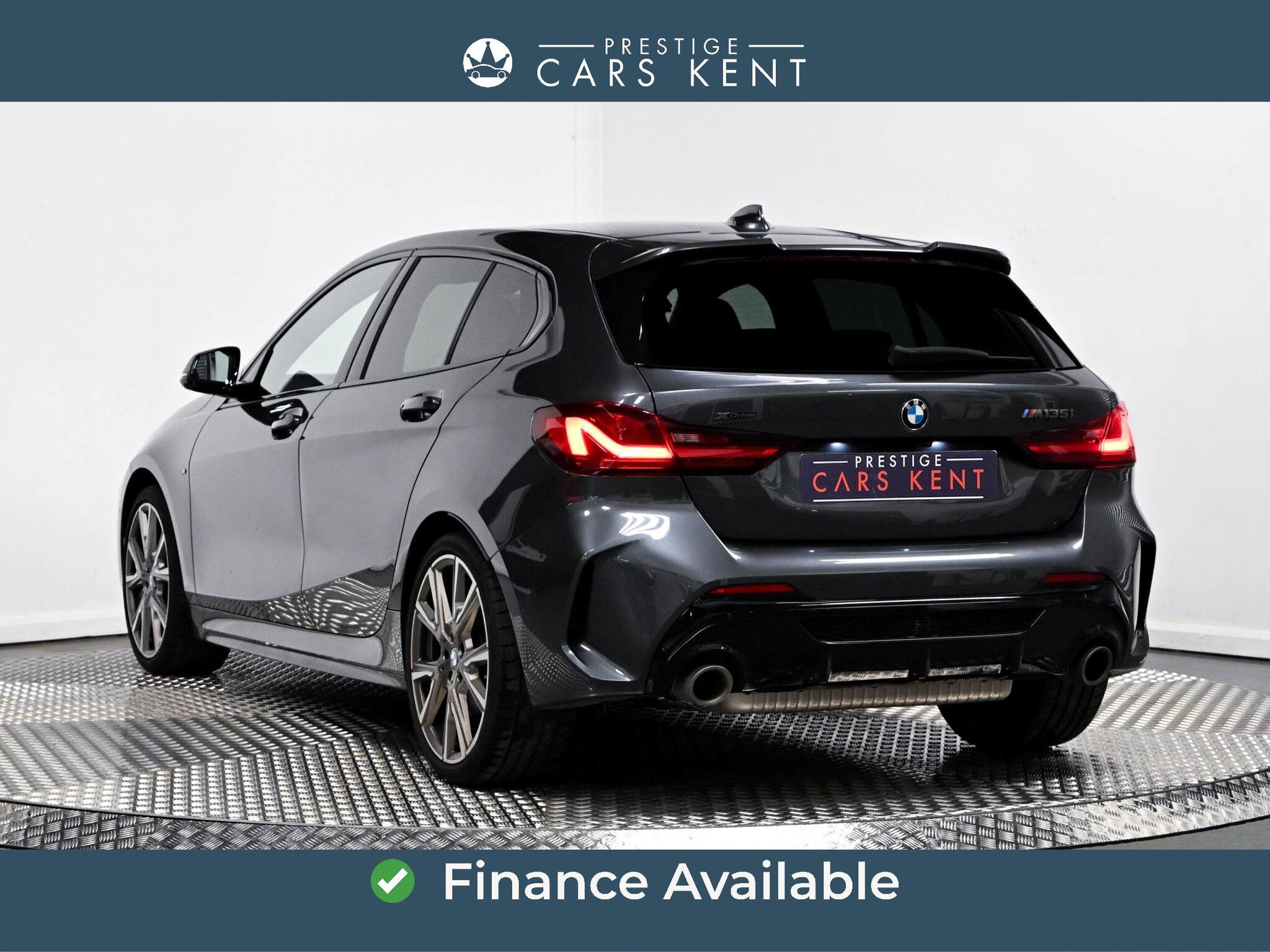 BMW 1 Series view 3