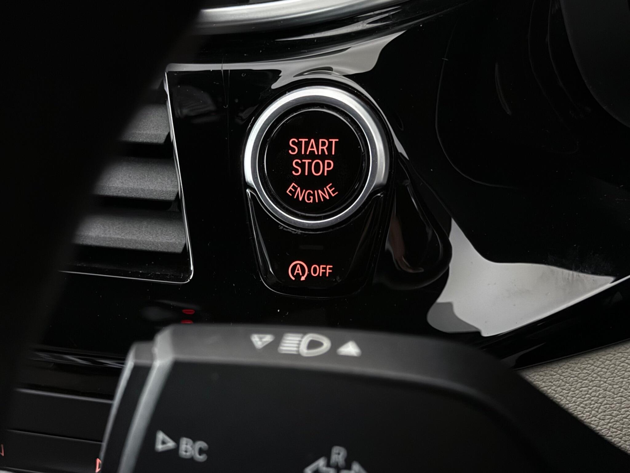 BMW 5 Series view 20